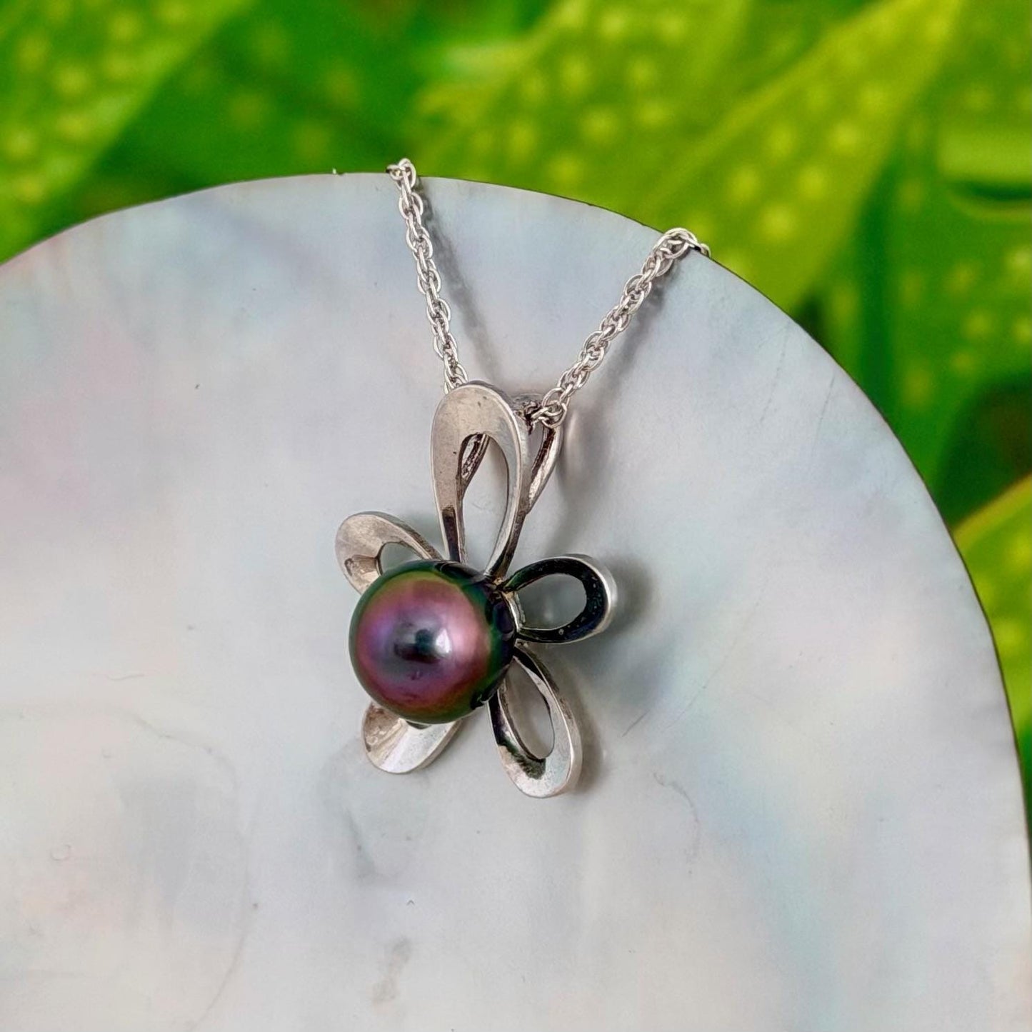 Tahitian Pearl Pendant : 8.5mm • Sterling silver Flower Design • Peacock Pink Purple Green