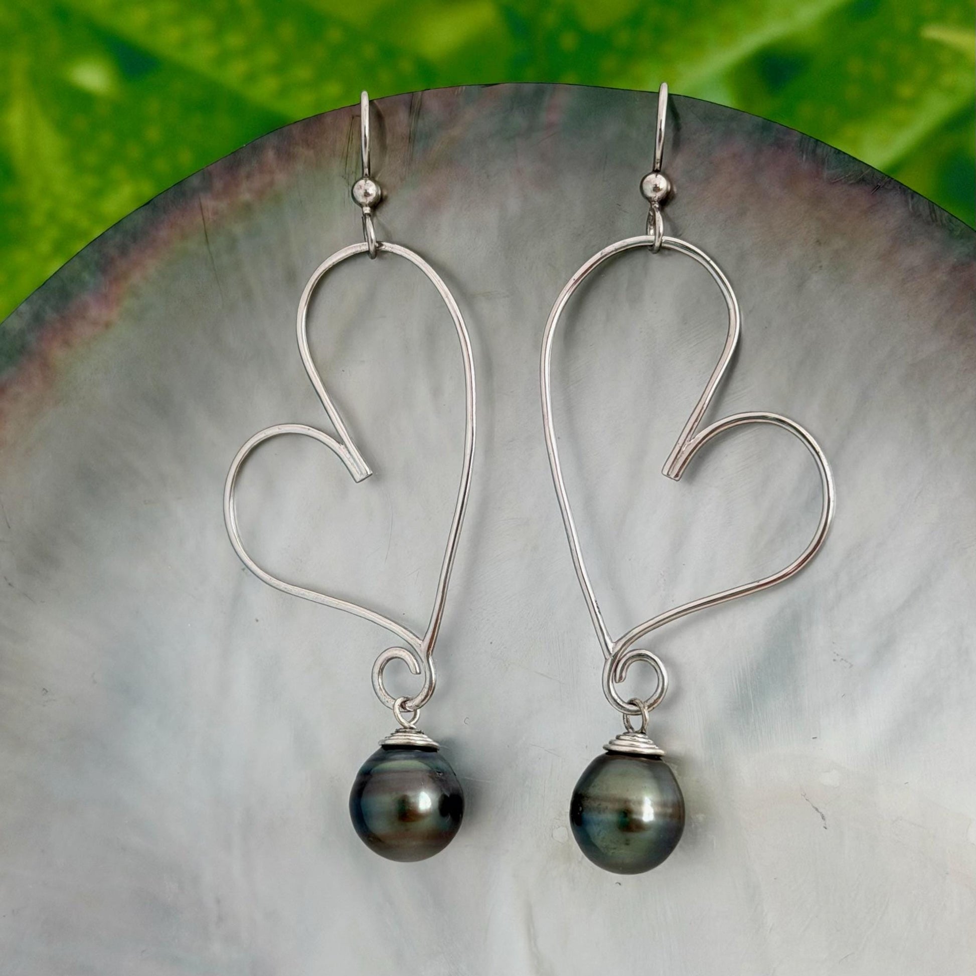 DOORBUSTER Tahitian Pearl Heart Earrings: Sterling silver Dangle Earrings