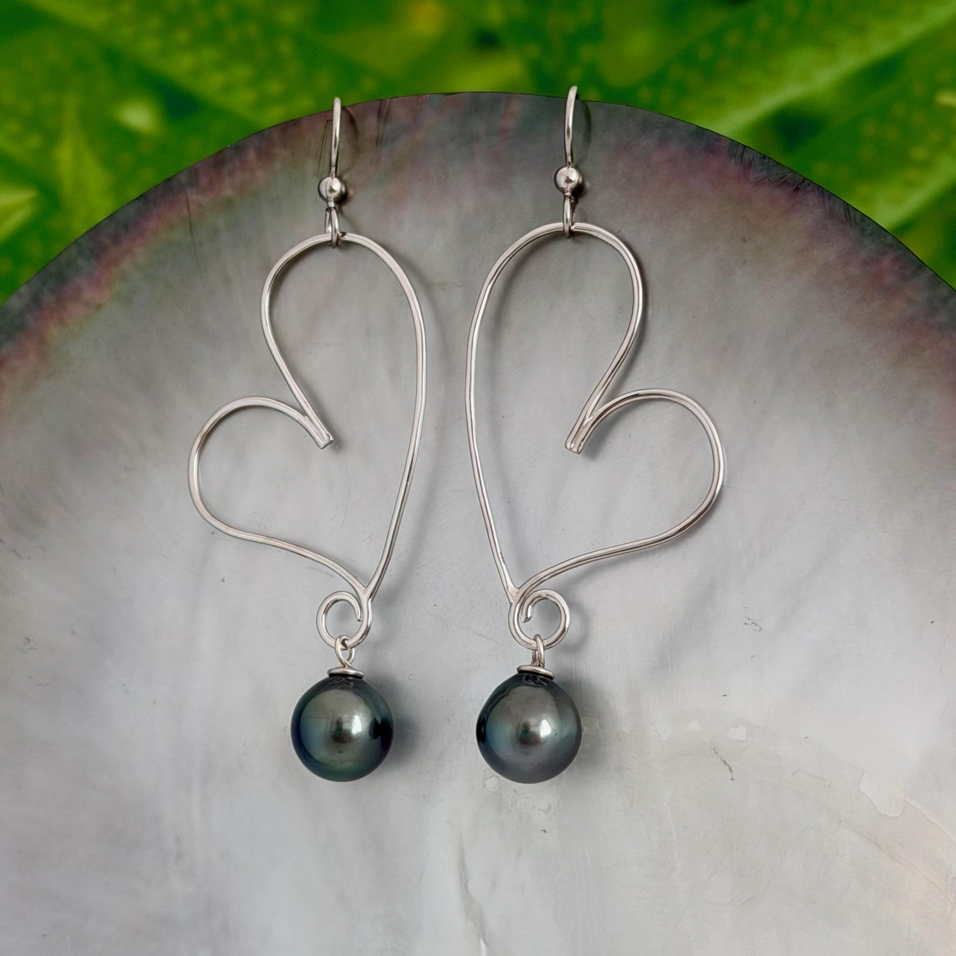 Tahitian Pearl Heart Earrings: Sterling silver Dangle Earrings