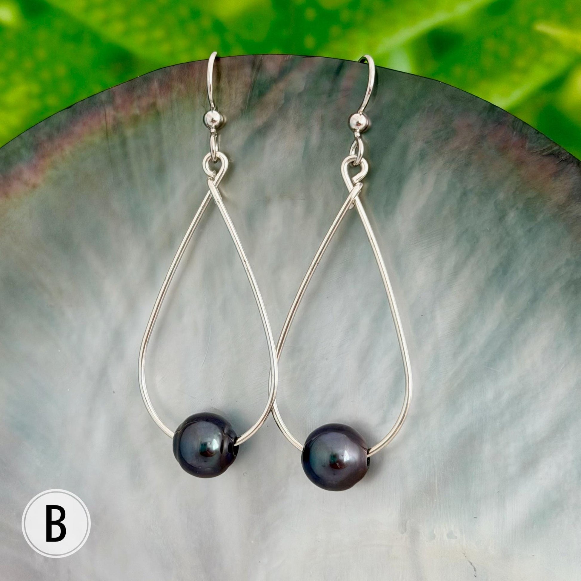Tahitian Pearl Earrings – Sterling silver Teardrop Hoop • everyday jewelry