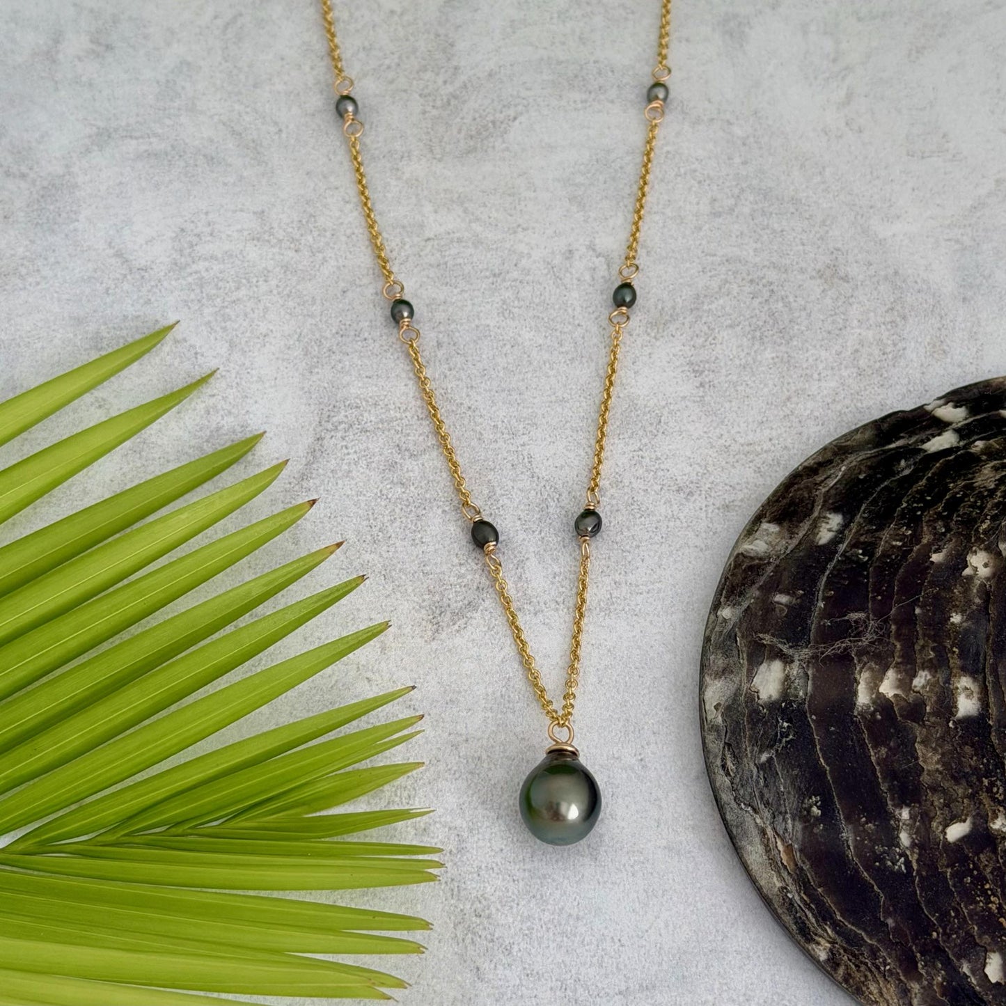 Tahitian pearl necklace — Keshi jewelry • Gold filled