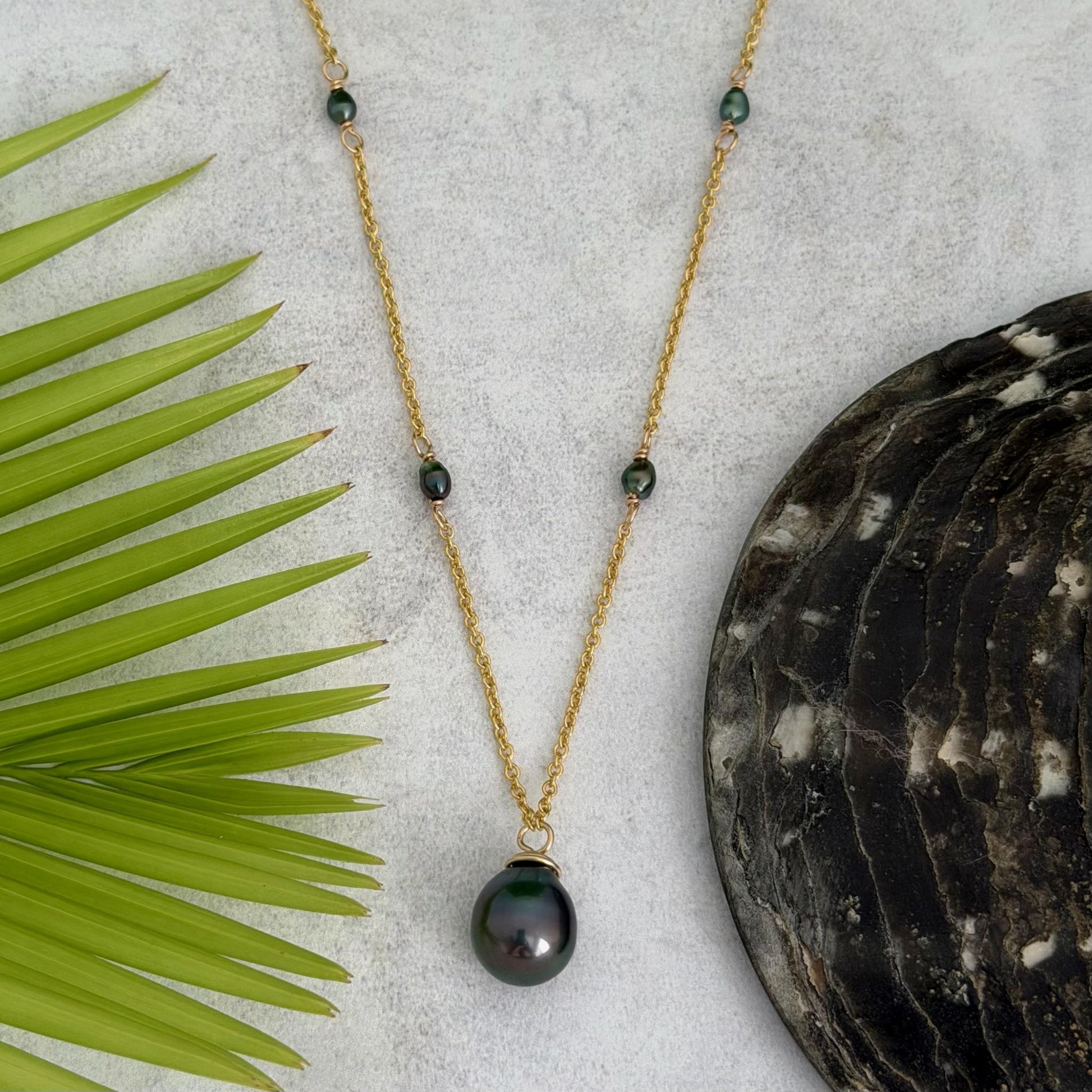 Tahitian pearl necklace — Keshi jewelry • Gold filled