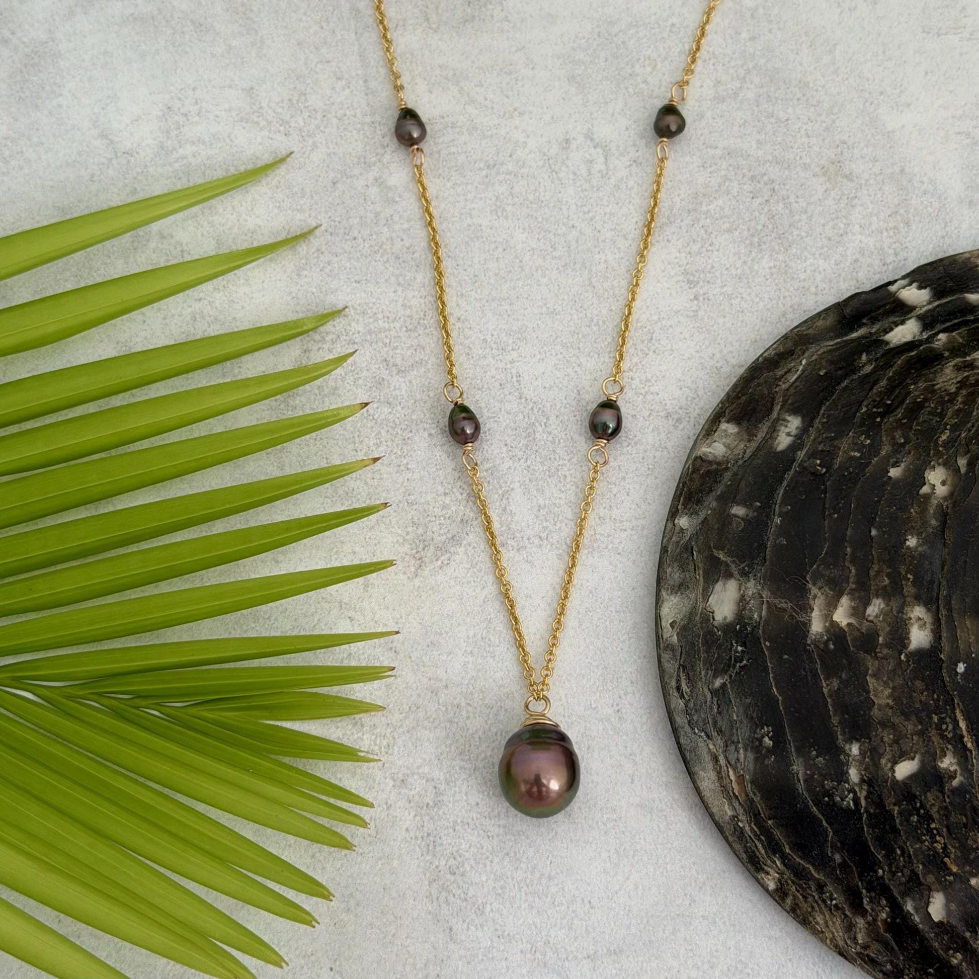 Tahitian pearl necklace — Keshi jewelry • Gold filled
