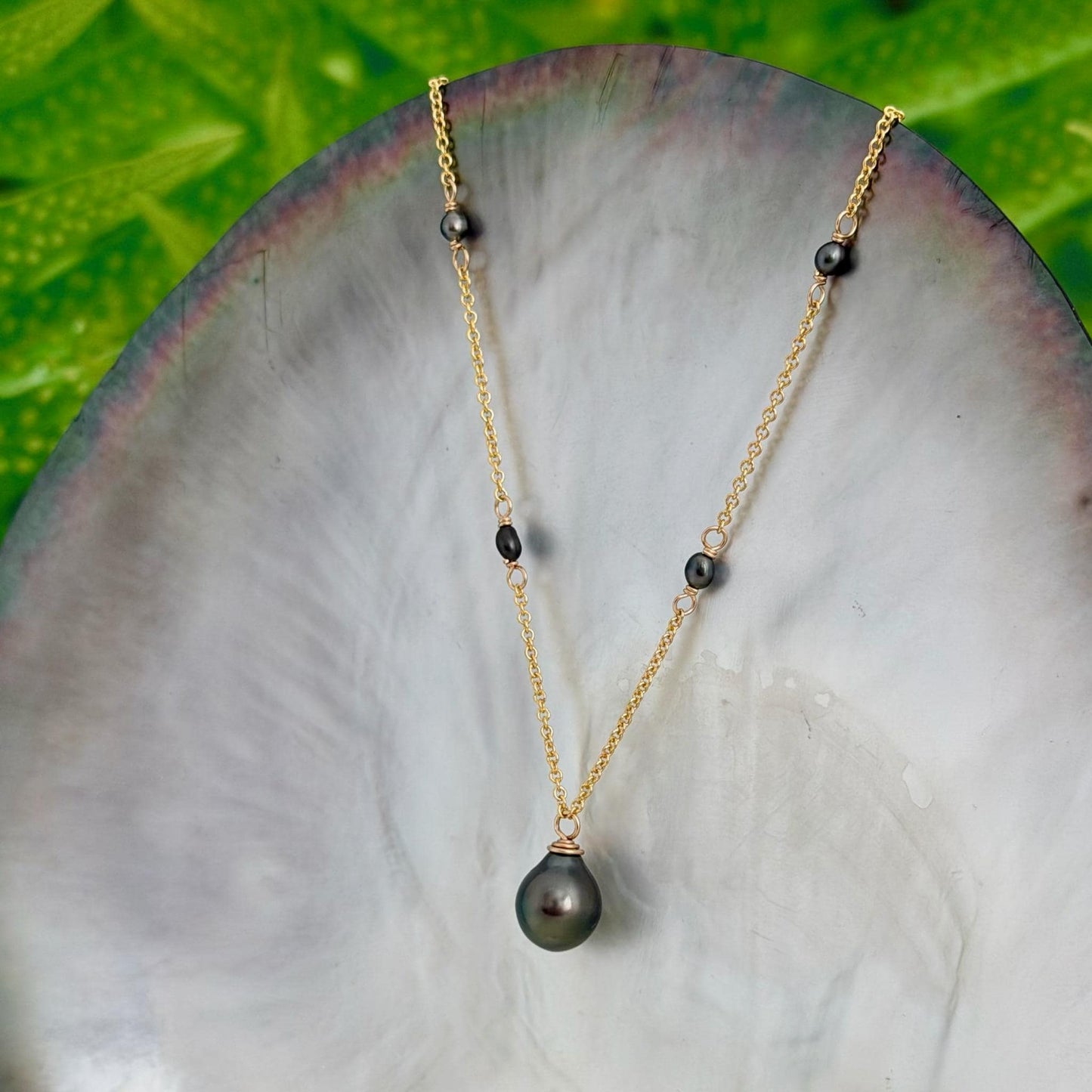 Tahitian pearl necklace — Keshi jewelry • Gold filled