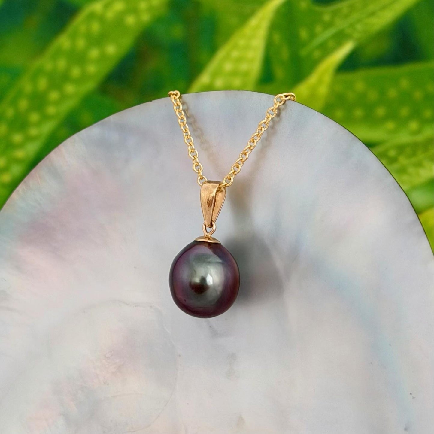 10.8mm Aubergine Tahitian Pearl Pendant: Solid Gold • Minimalist Necklace, Colorful Overtone