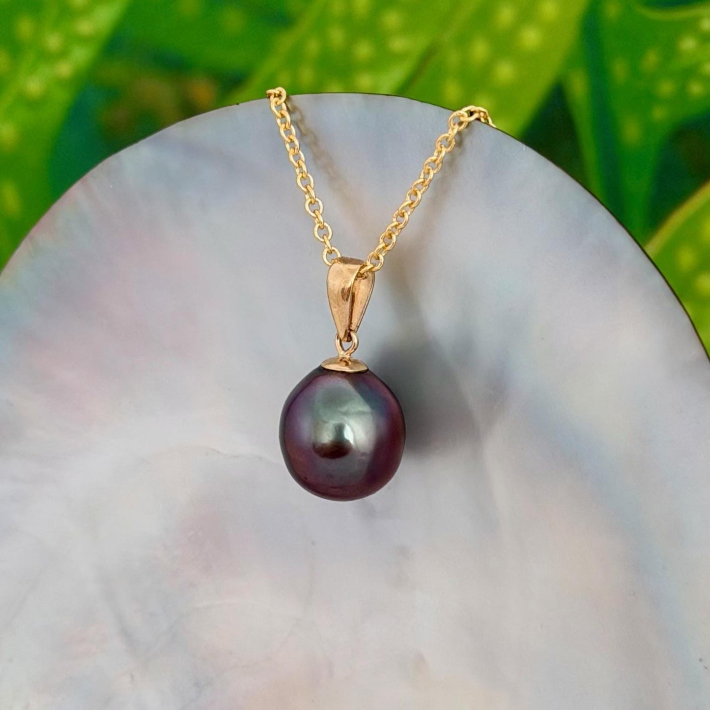 10.8mm Aubergine Tahitian Pearl Pendant: Solid Gold • Minimalist Necklace, Colorful Overtone