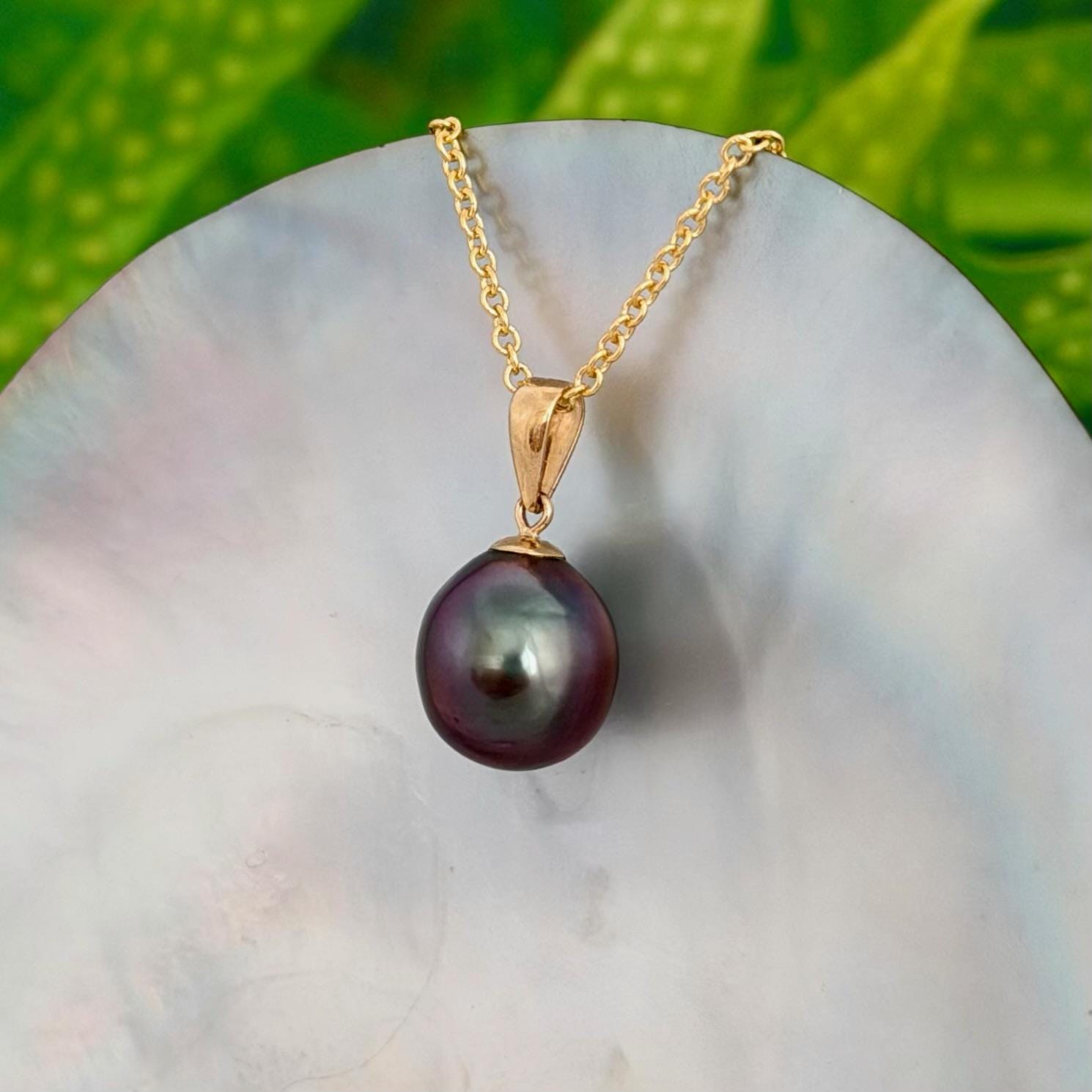 10.8mm Aubergine Tahitian Pearl Pendant: Solid Gold • Minimalist Necklace, Colorful Overtone