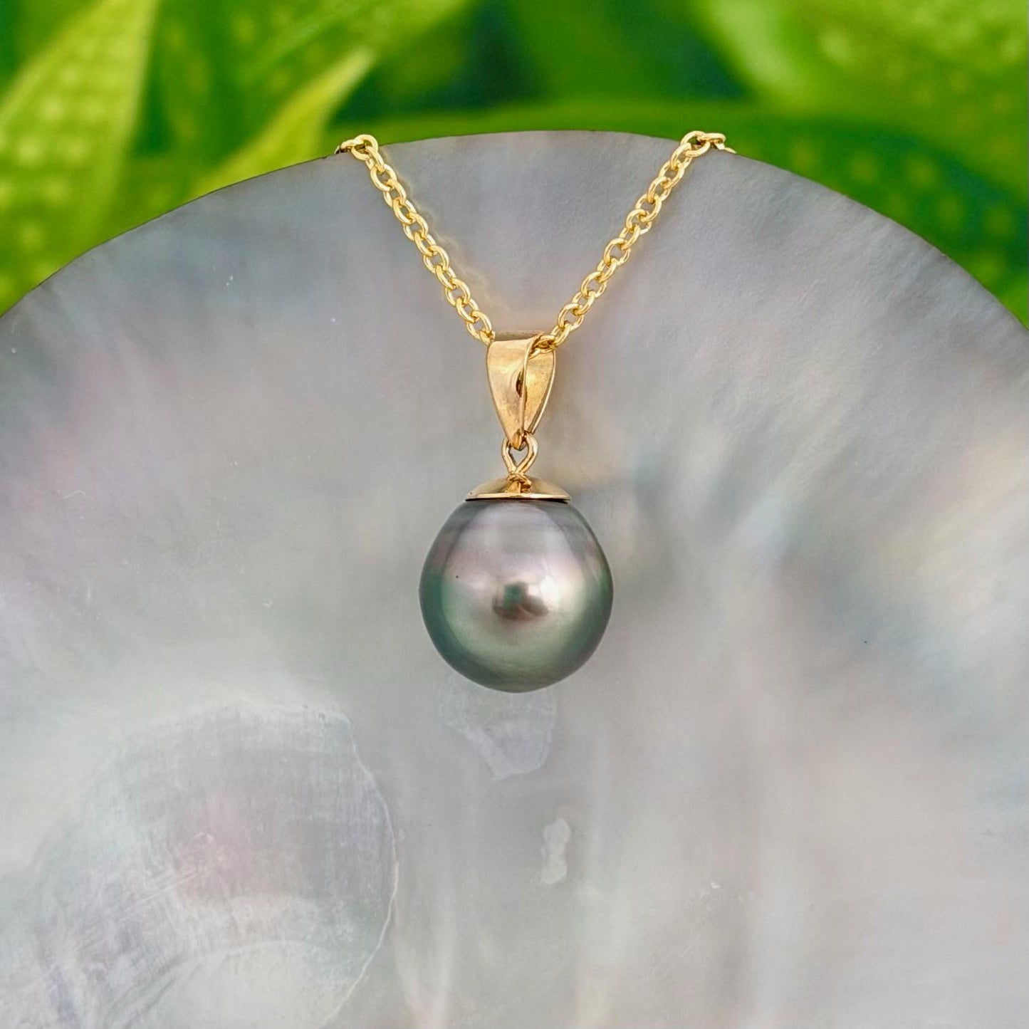 10.9mm Light Pastel Tahitian Pearl Pendant: Solid Gold • Minimalist Necklace, Colorful Overtone