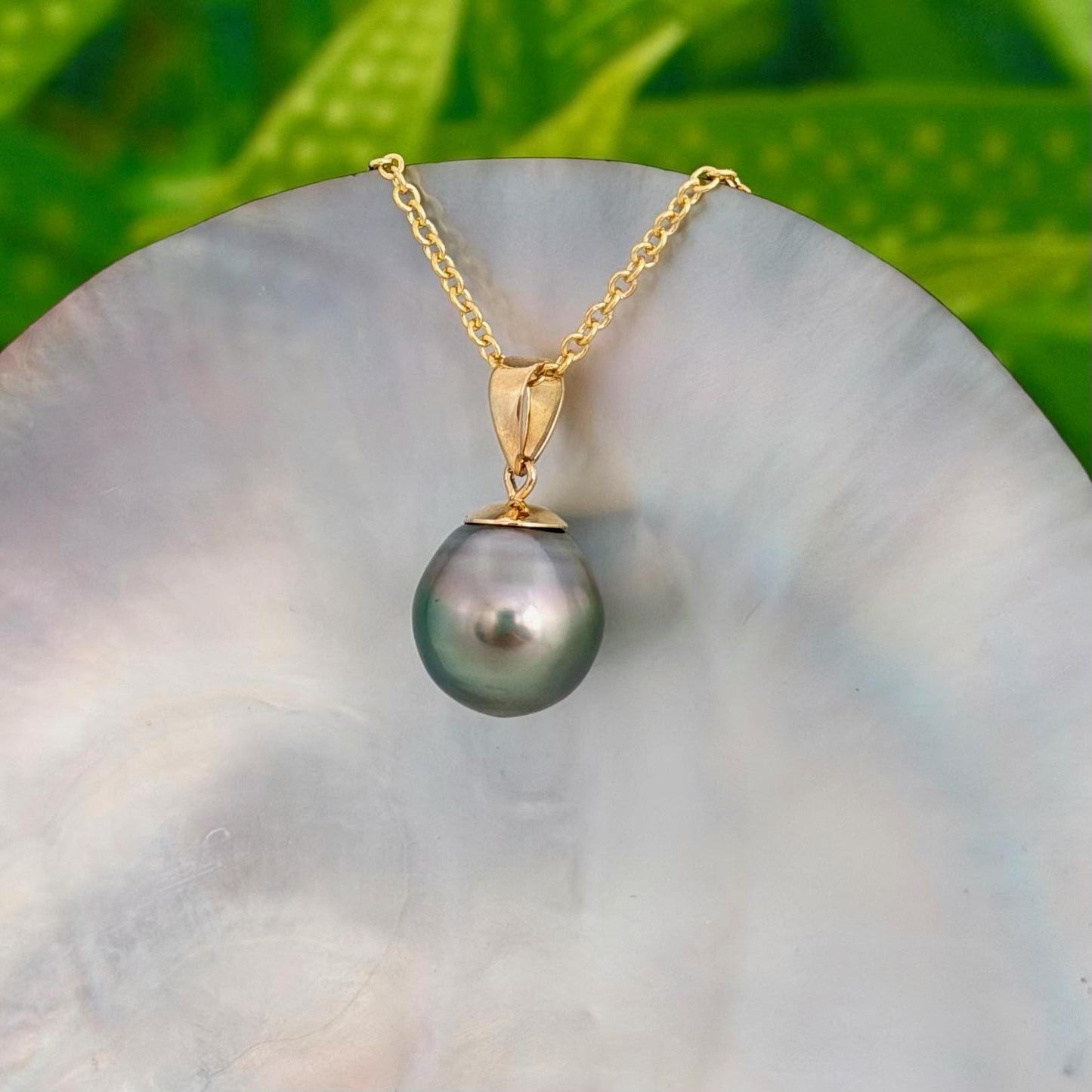 10.9mm Light Pastel Tahitian Pearl Pendant: Solid Gold • Minimalist Necklace, Colorful Overtone