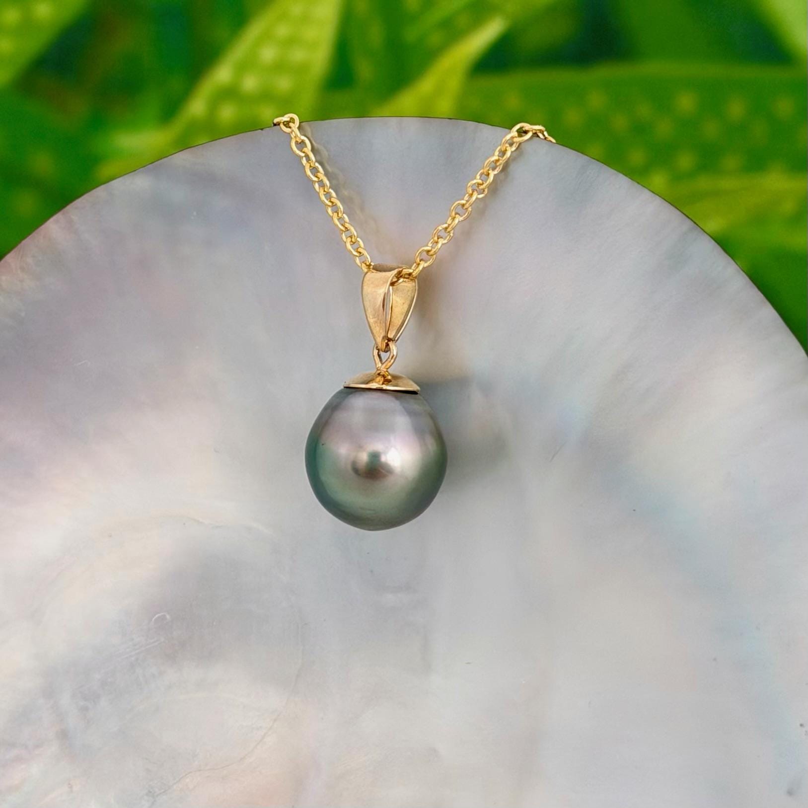 10.9mm Light Pastel Tahitian Pearl Pendant: Solid Gold • Minimalist Necklace, Colorful Overtone