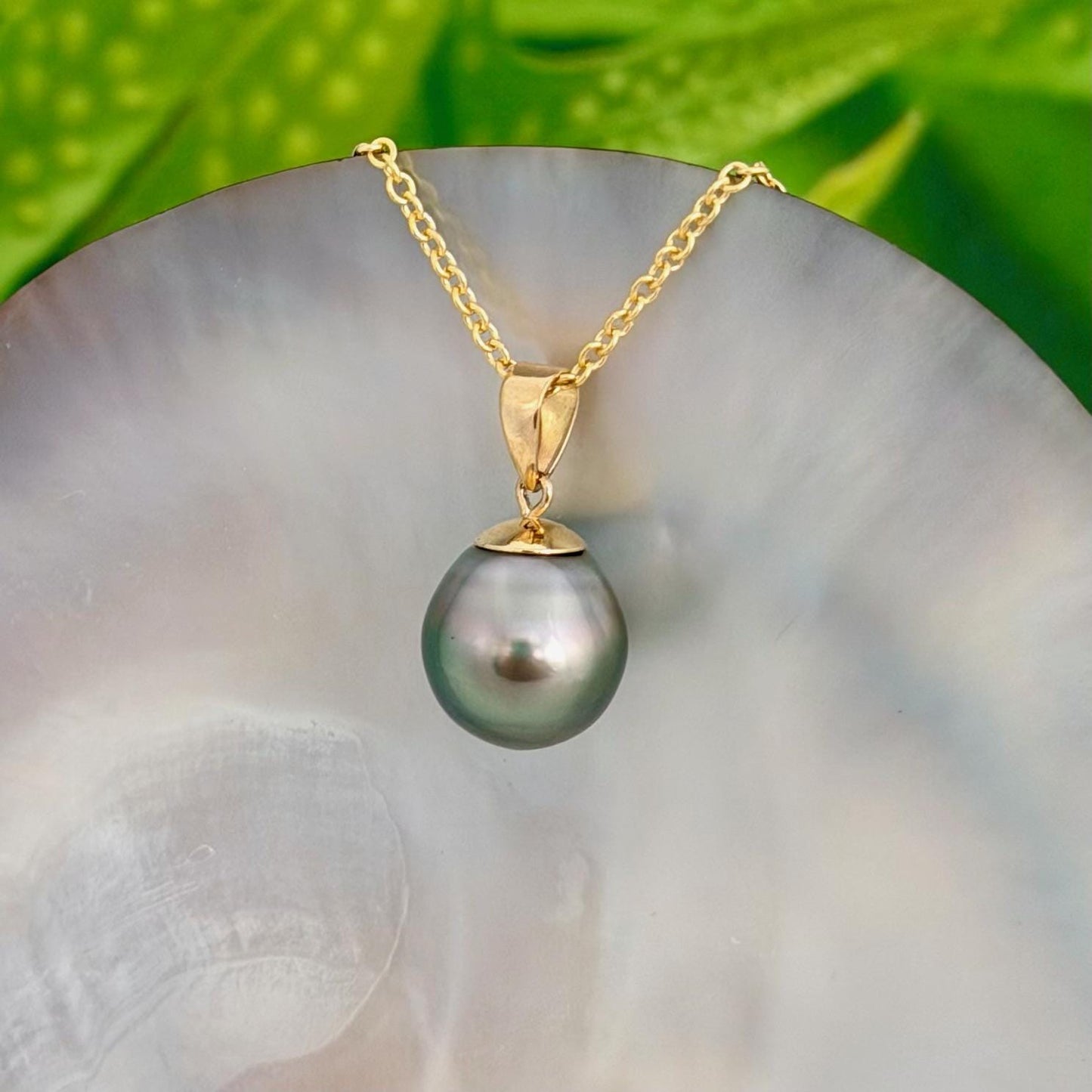 10.9mm Light Pastel Tahitian Pearl Pendant: Solid Gold • Minimalist Necklace, Colorful Overtone