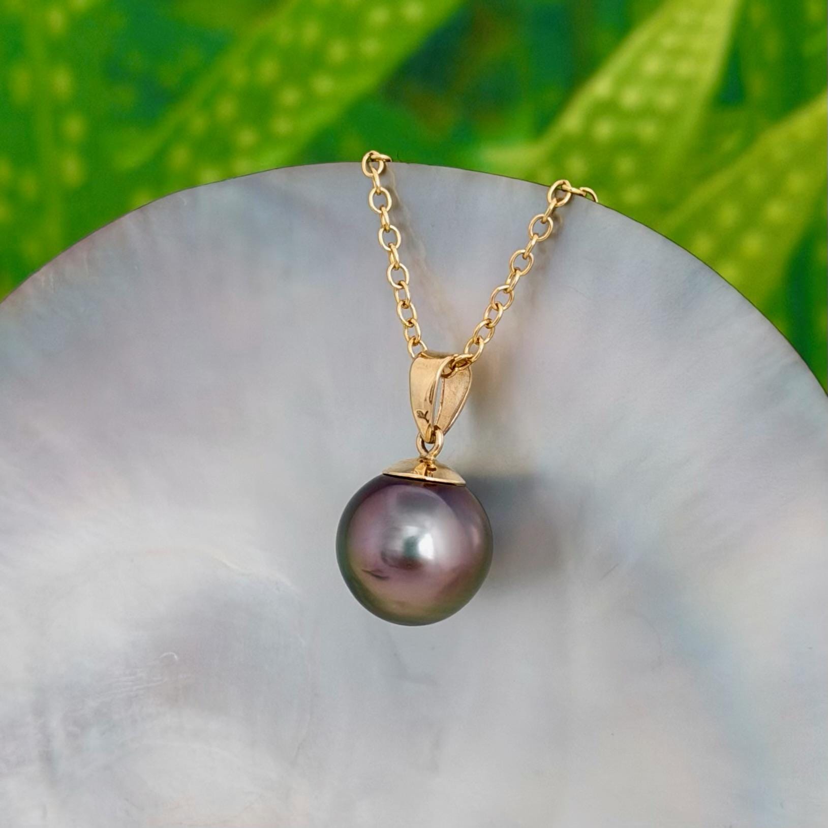 11mm Peacock lavender Green Pink Tahitian Pearl Pendant: Solid Gold • Minimalist Necklace, Colorful Overtone