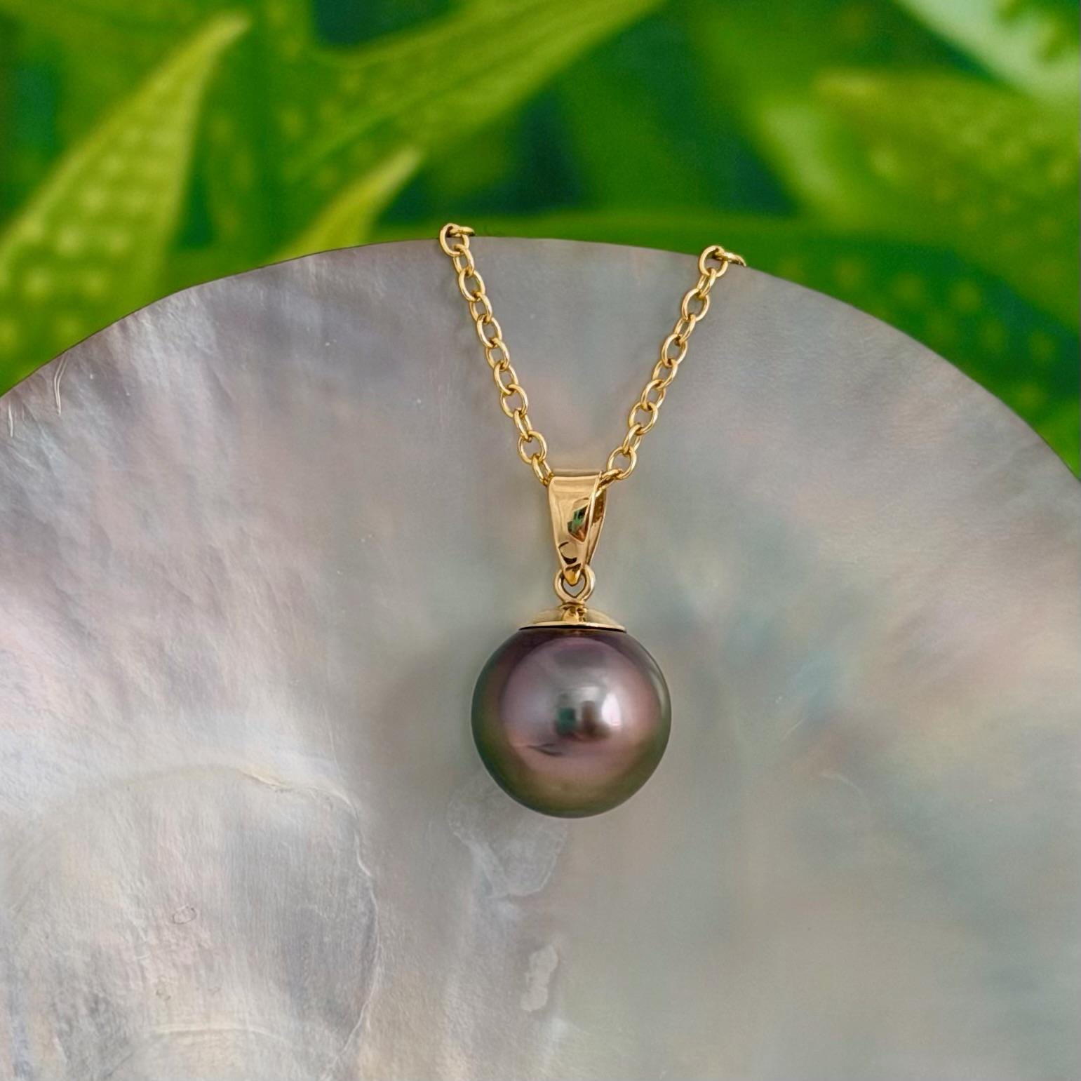 11mm Peacock lavender Green Pink Tahitian Pearl Pendant: Solid Gold • Minimalist Necklace, Colorful Overtone