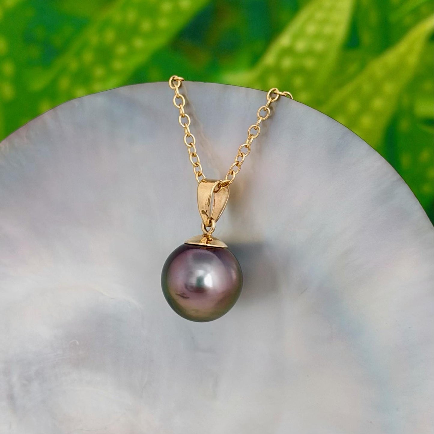11mm Peacock lavender Green Pink Tahitian Pearl Pendant: Solid Gold • Minimalist Necklace, Colorful Overtone