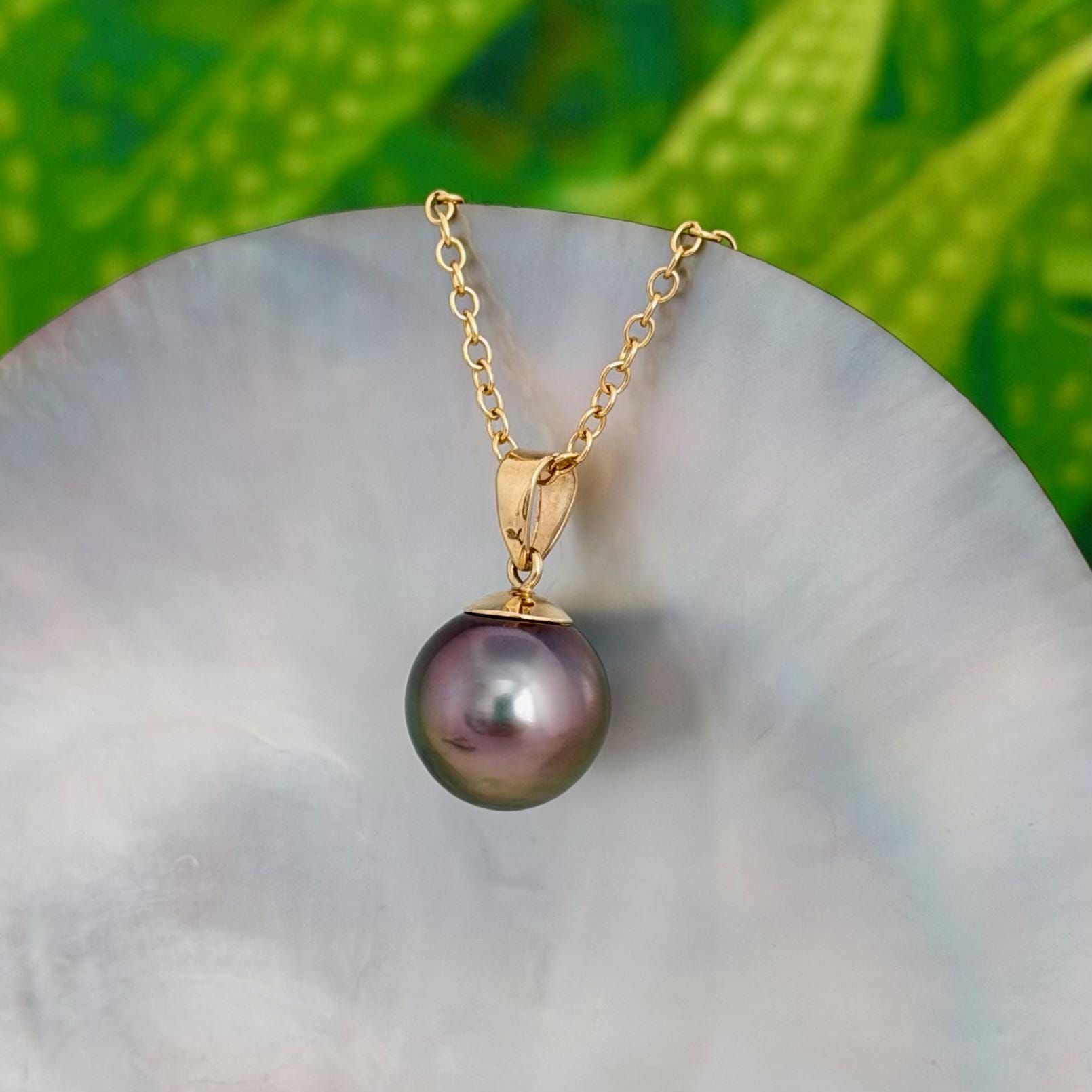 11mm Peacock lavender Green Pink Tahitian Pearl Pendant: Solid Gold • Minimalist Necklace, Colorful Overtone