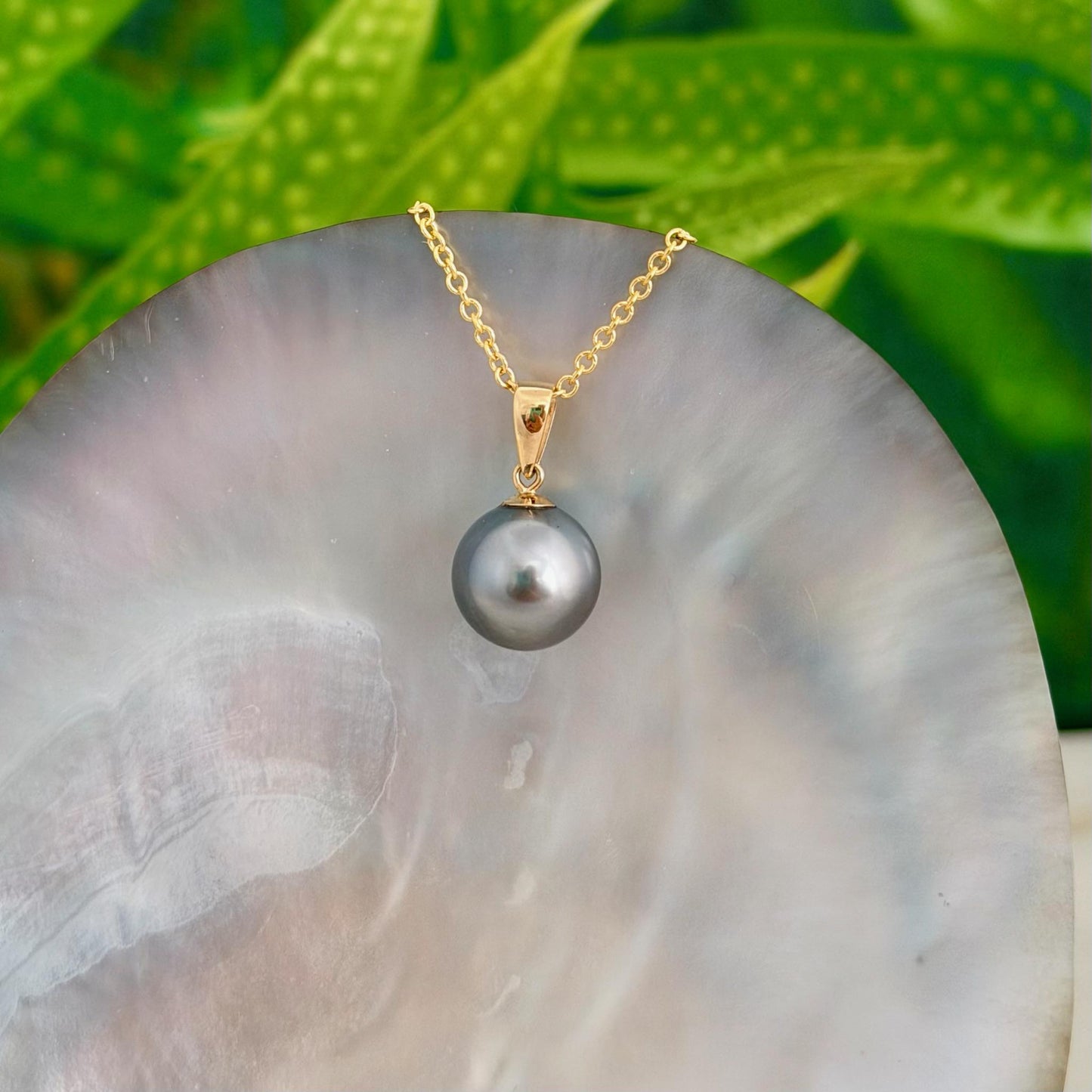 10.9mm Light Pastel Grey Tahitian Pearl Pendant: Solid Gold • Minimalist Necklace, Colorful Overtone