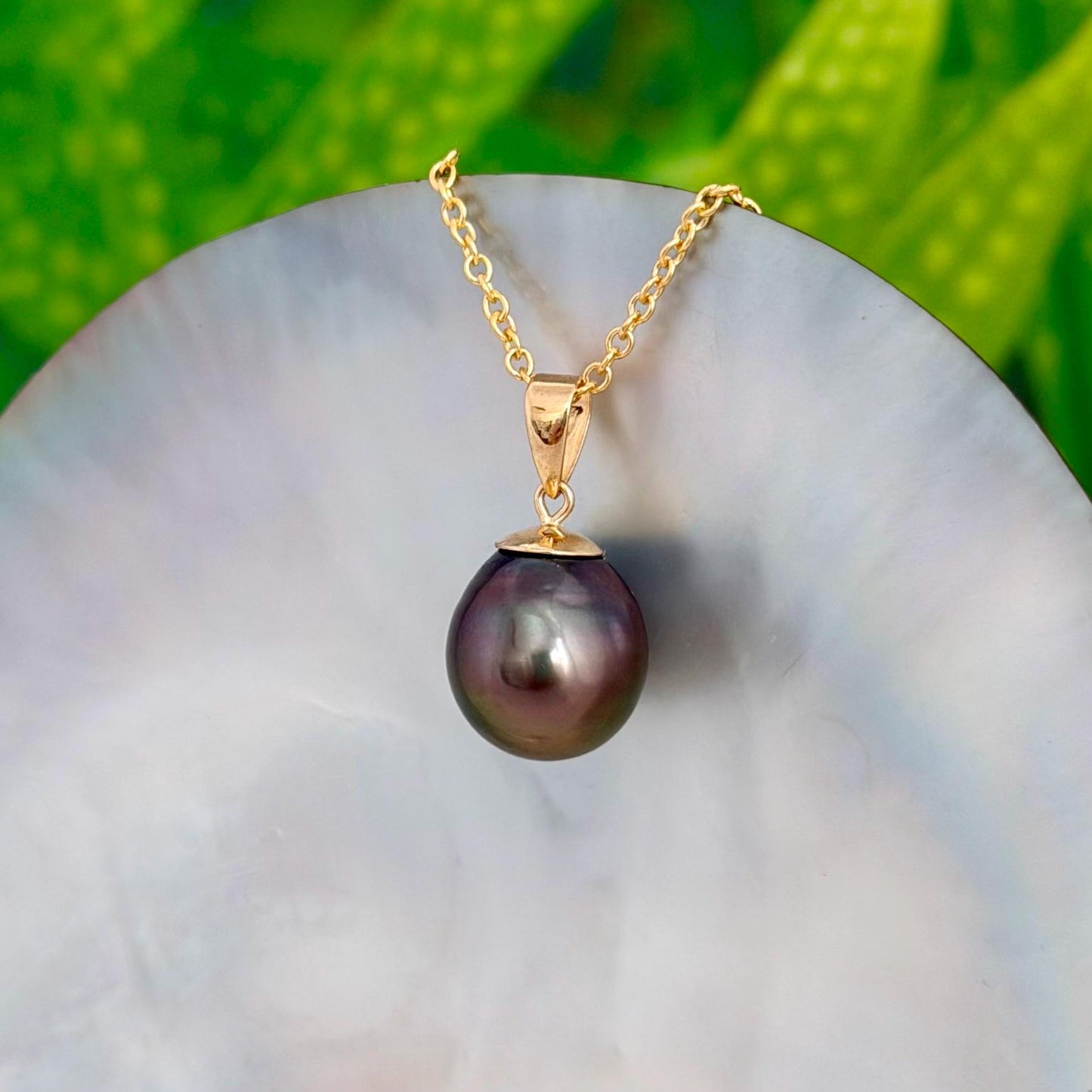 11.1mm Pink Tahitian Pearl Pendant: Solid Gold • Minimalist Necklace, Colorful Overtone