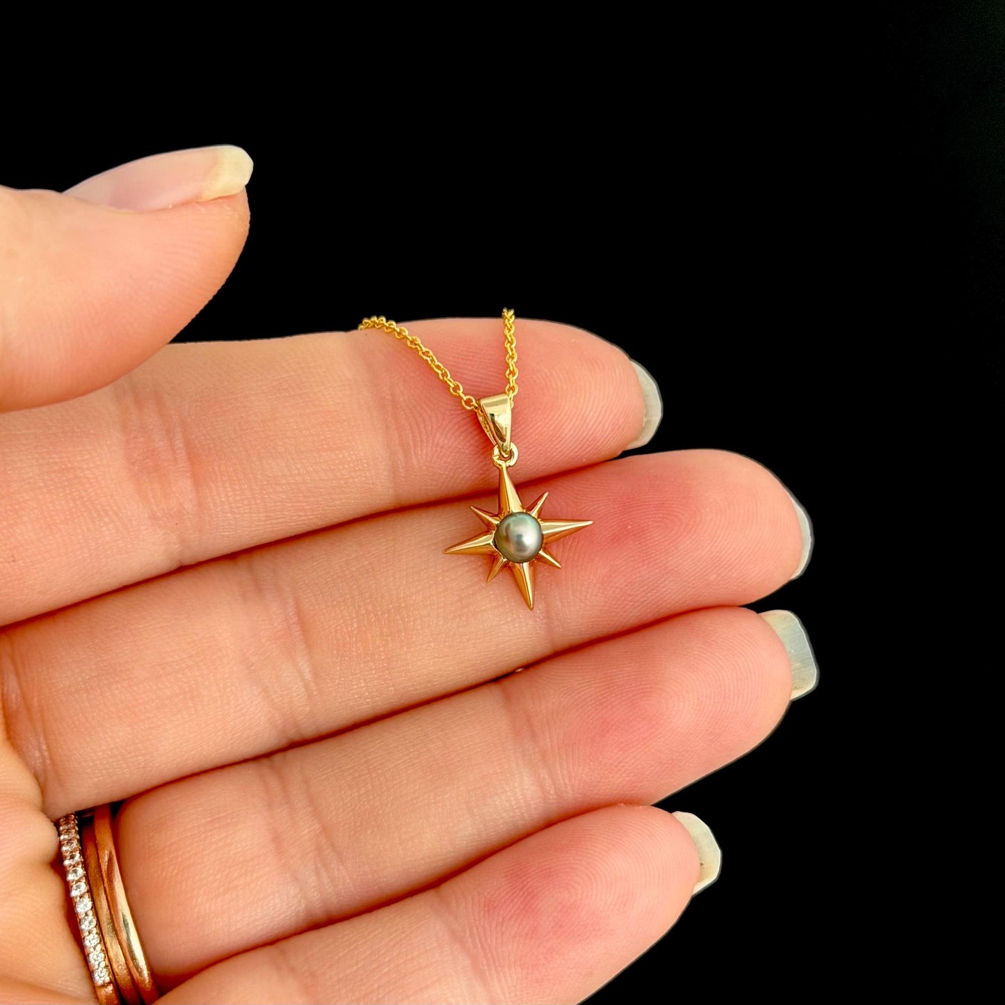 Opihi pendant with Tahitian Keshi pearl : 14k Gold vermeil