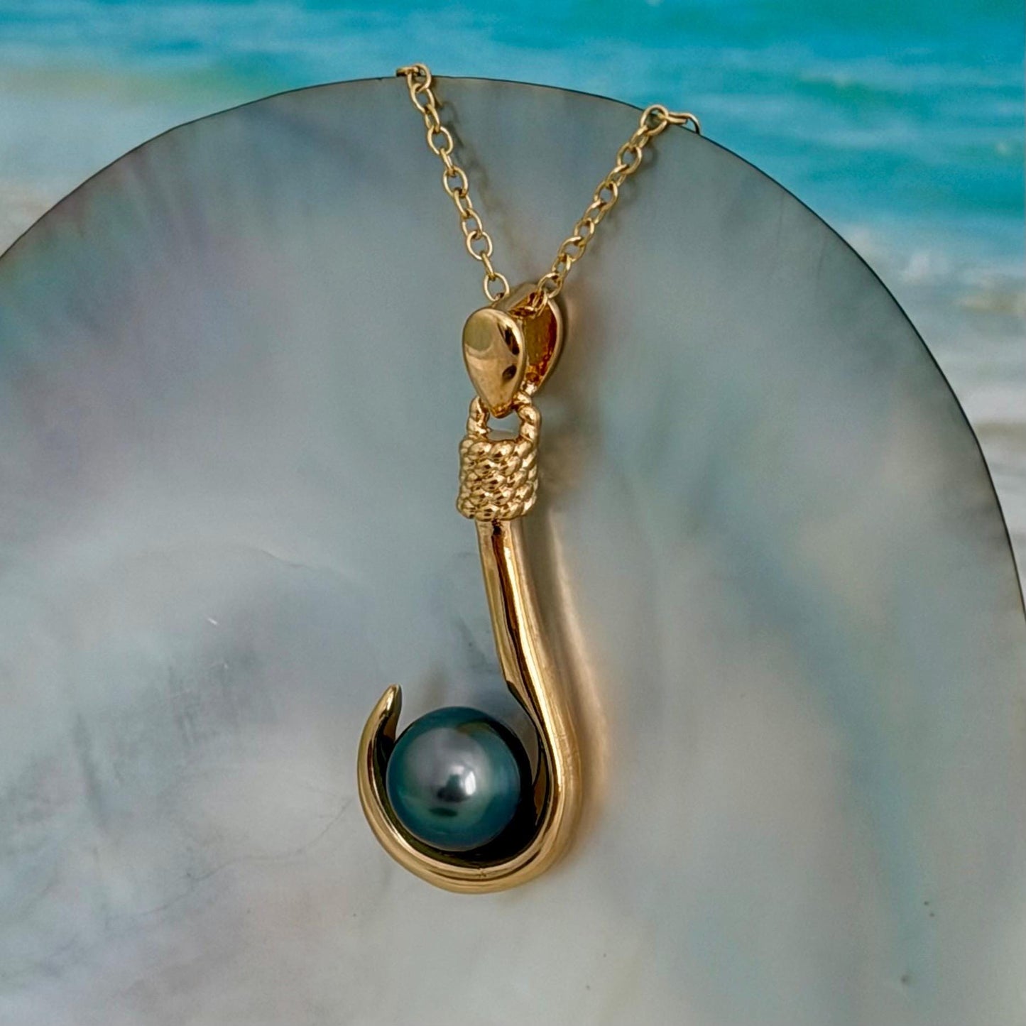 Fishhook Tahitian pearl necklace • Unique ocean jewelry made in hawaii for Ocean lovers • Unisex luxurious gift for her or him • fish hook