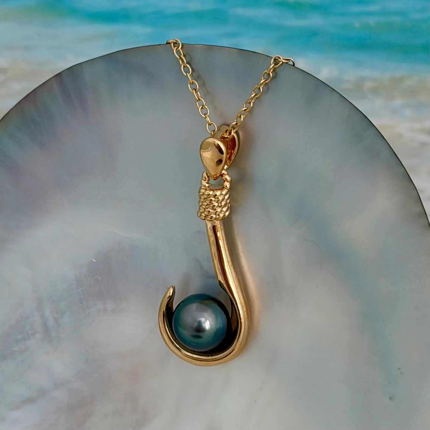 Fishhook Tahitian pearl necklace • Unique ocean jewelry made in hawaii for Ocean lovers • Unisex luxurious gift for her or him • fish hook