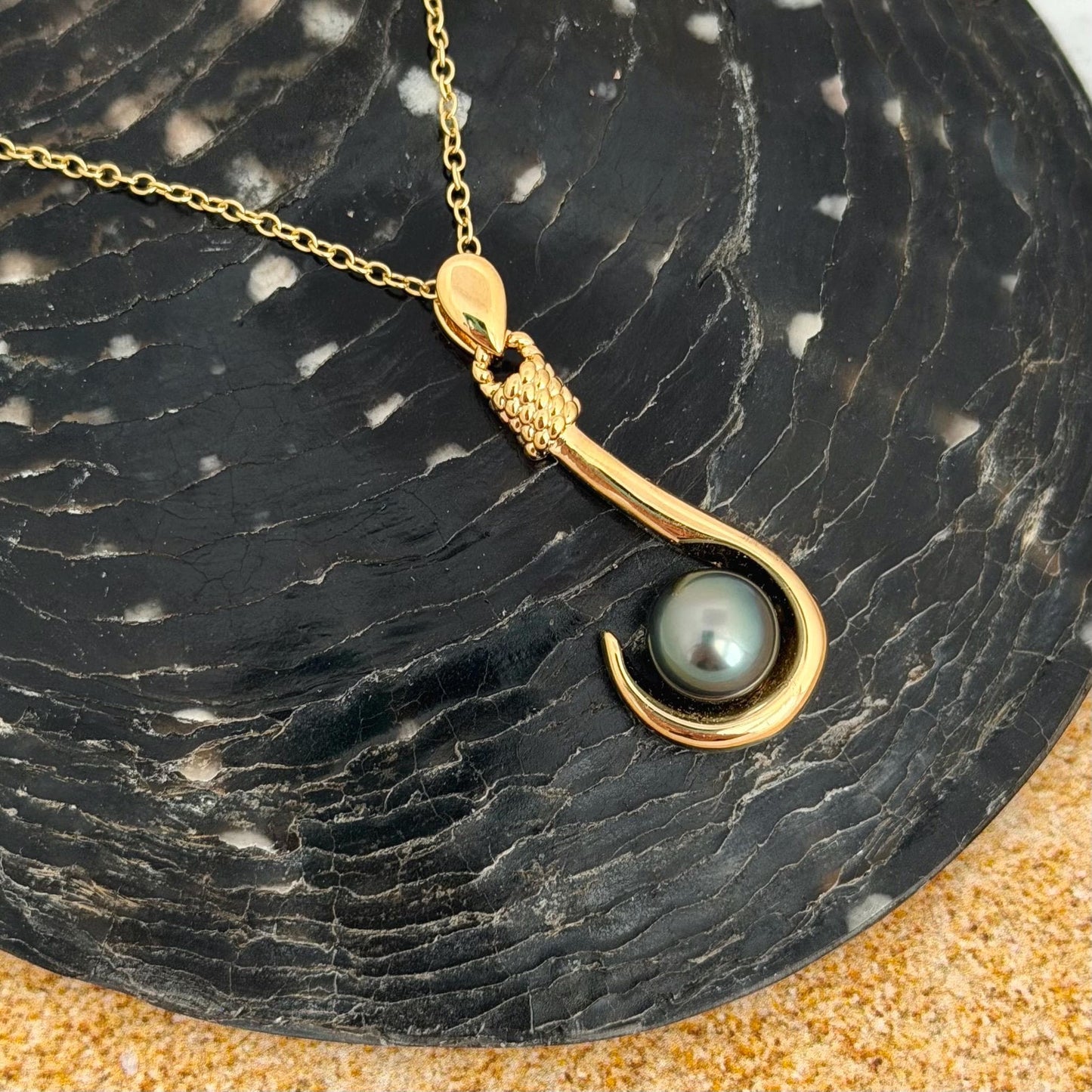 Fishhook Tahitian pearl necklace • Unique ocean jewelry made in hawaii for Ocean lovers • Unisex luxurious gift for her or him • fish hook