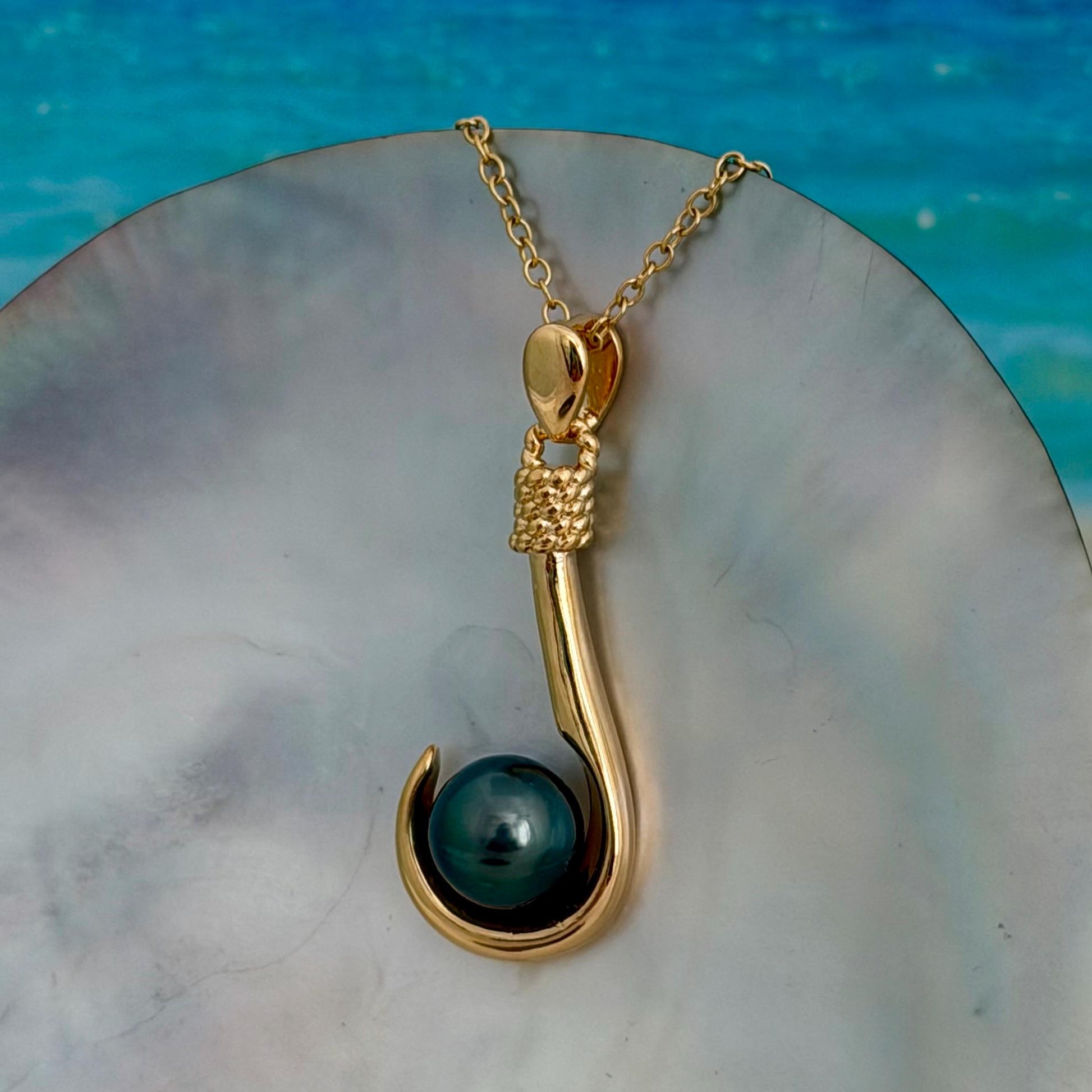 Fishhook Tahitian pearl necklace • Unique ocean jewelry made in hawaii for Ocean lovers • Unisex luxurious gift for her or him • fish hook