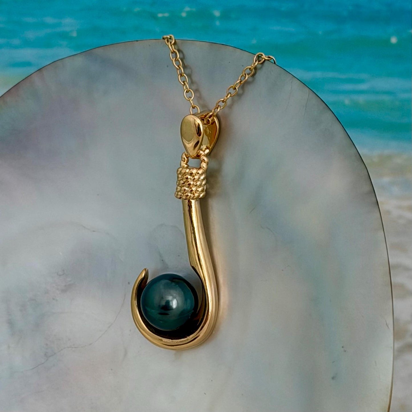 Fishhook Tahitian pearl necklace • Unique ocean jewelry made in hawaii for Ocean lovers • Unisex luxurious gift for her or him • fish hook