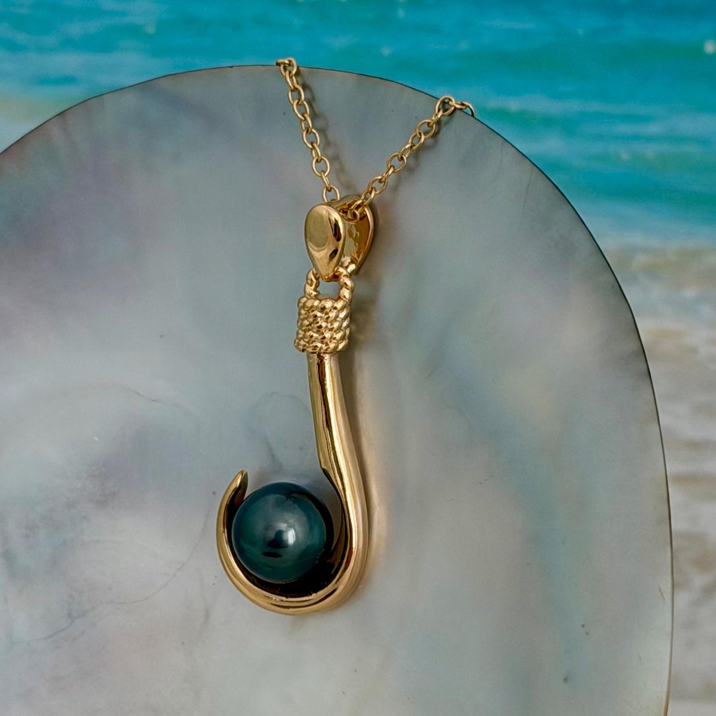 Fishhook Tahitian pearl necklace • Unique ocean jewelry made in hawaii for Ocean lovers • Unisex luxurious gift for her or him • fish hook