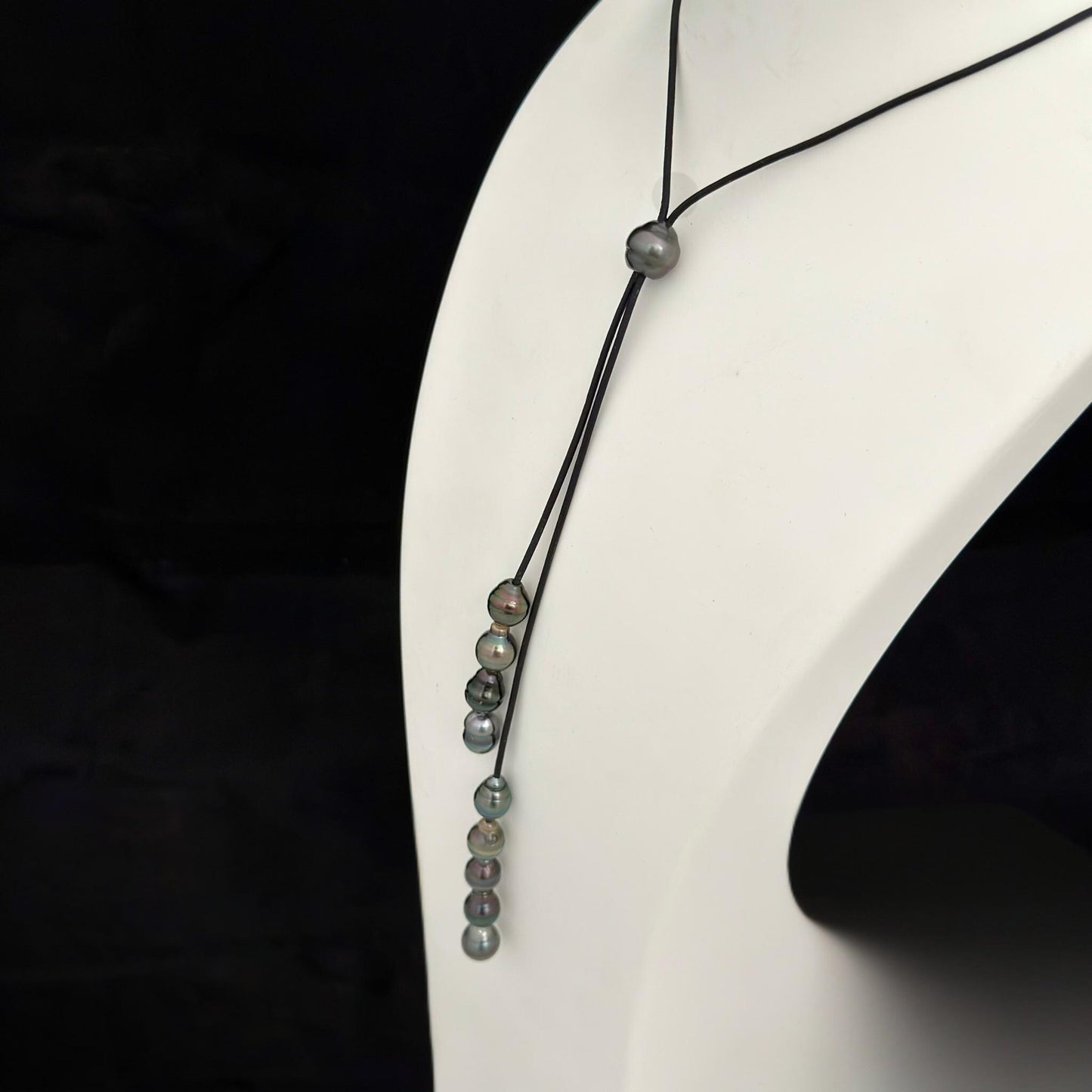 Tahitian Pearl Leather necklace • Long natural jewelry