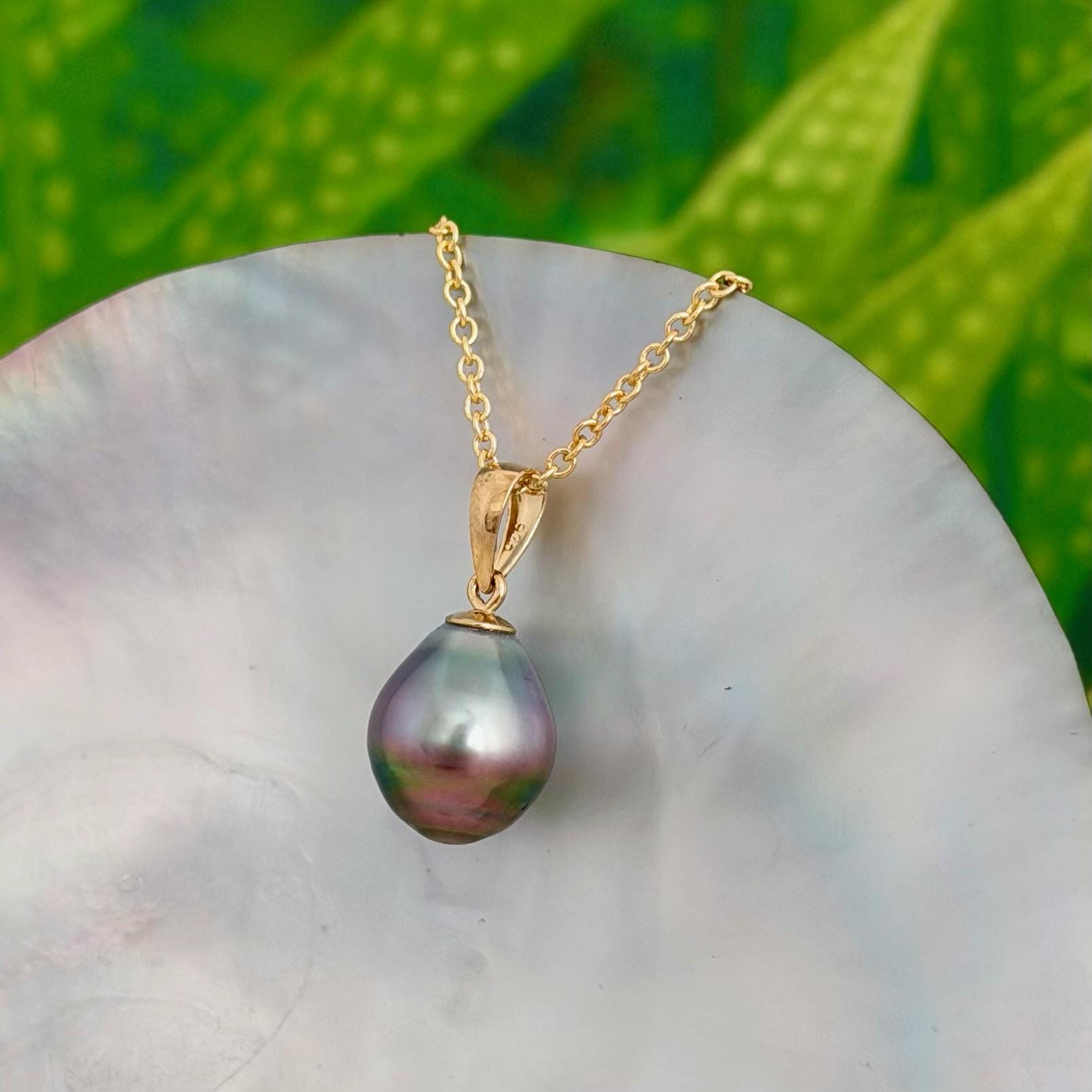 Tahitian Pearl Pendant • 10.5mm Pink Lavender Green • 14k Gold Vermeil • Minimalist Necklace.
