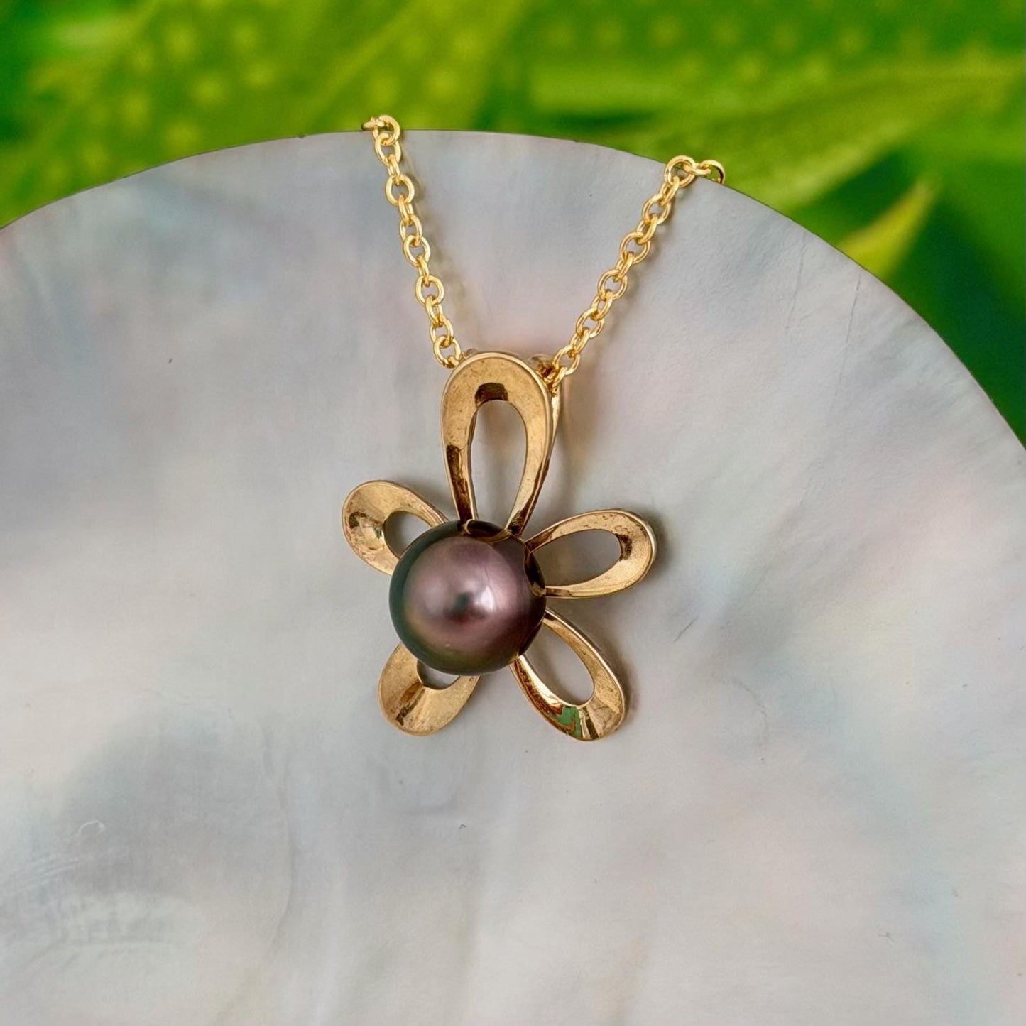 Tahitian Pearl Pendant – 14k Gold vermeil Flower Design • Peacock Pink Purple Green