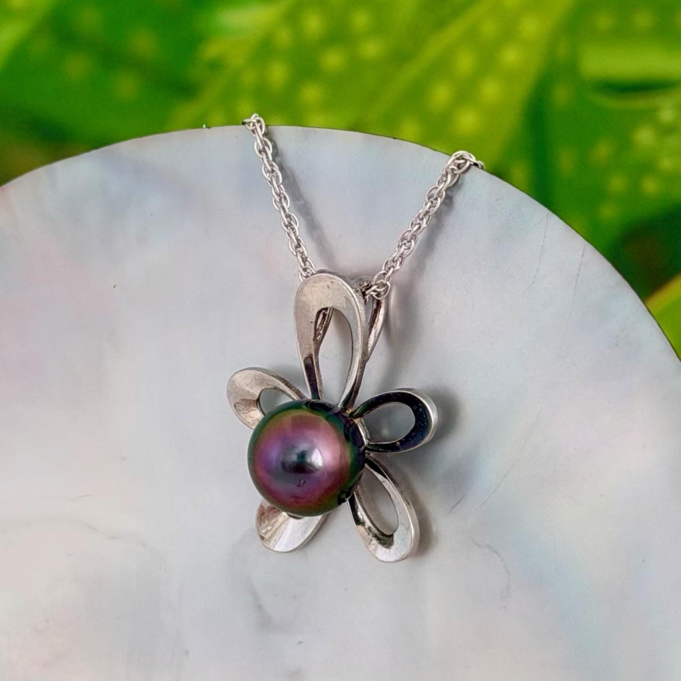 Tahitian Pearl Pendant : 8.5mm • Sterling silver Flower Design • Peacock Pink Purple Green