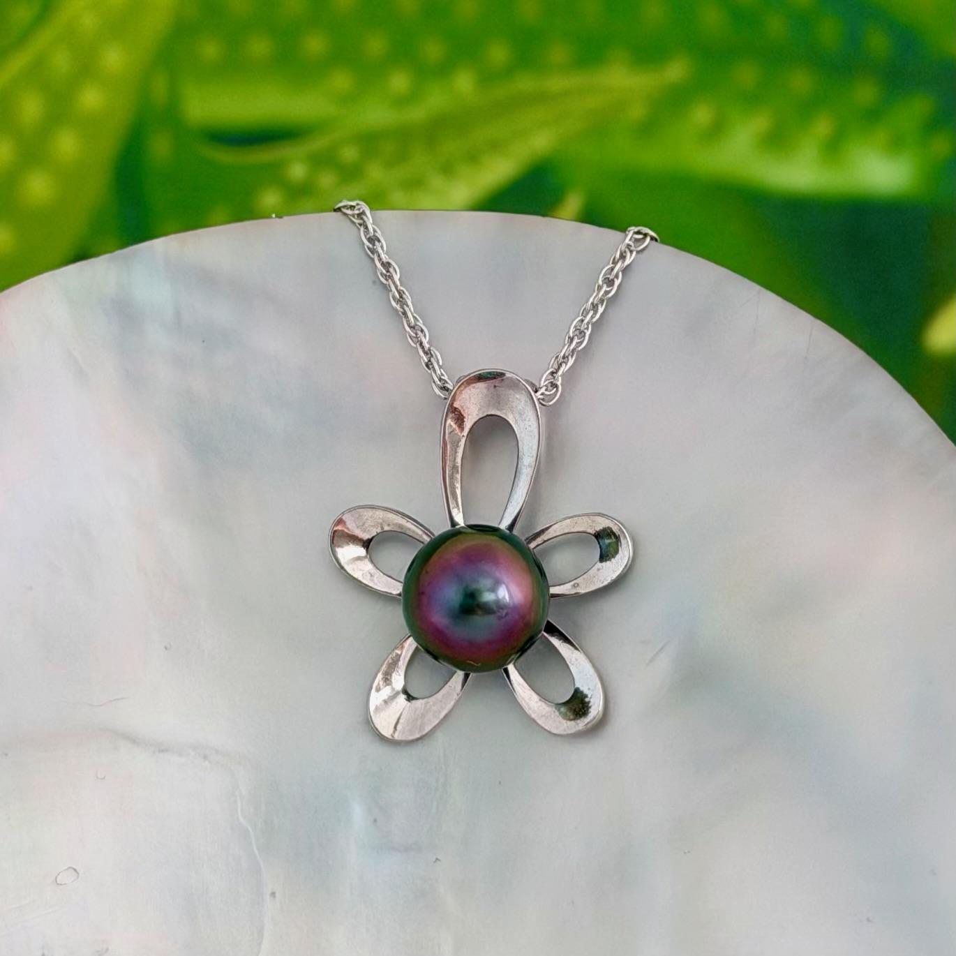Tahitian Pearl Pendant : 8.5mm • Sterling silver Flower Design • Peacock Pink Purple Green
