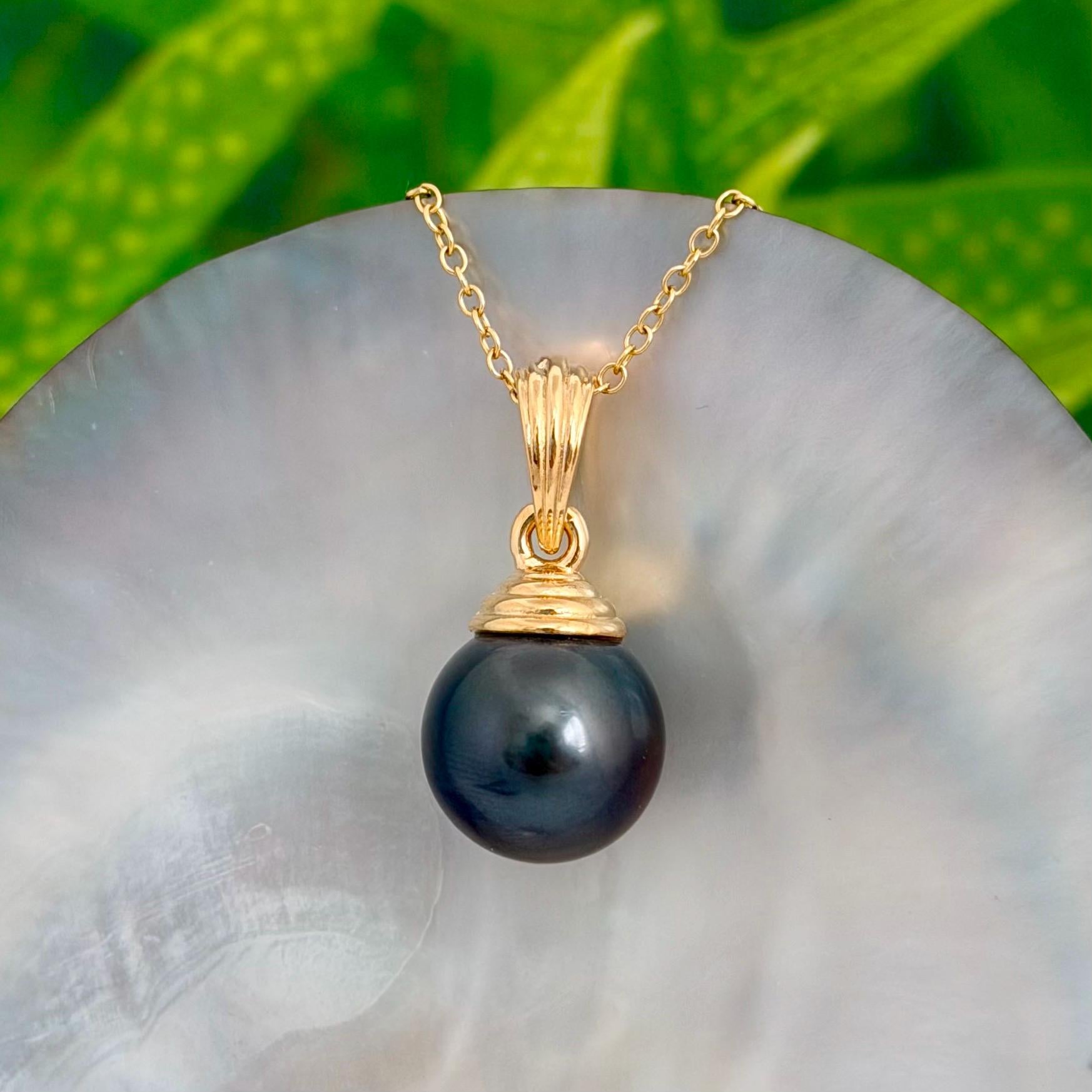 Large Tahitian Pearl Pendant • Gold plated jewelry