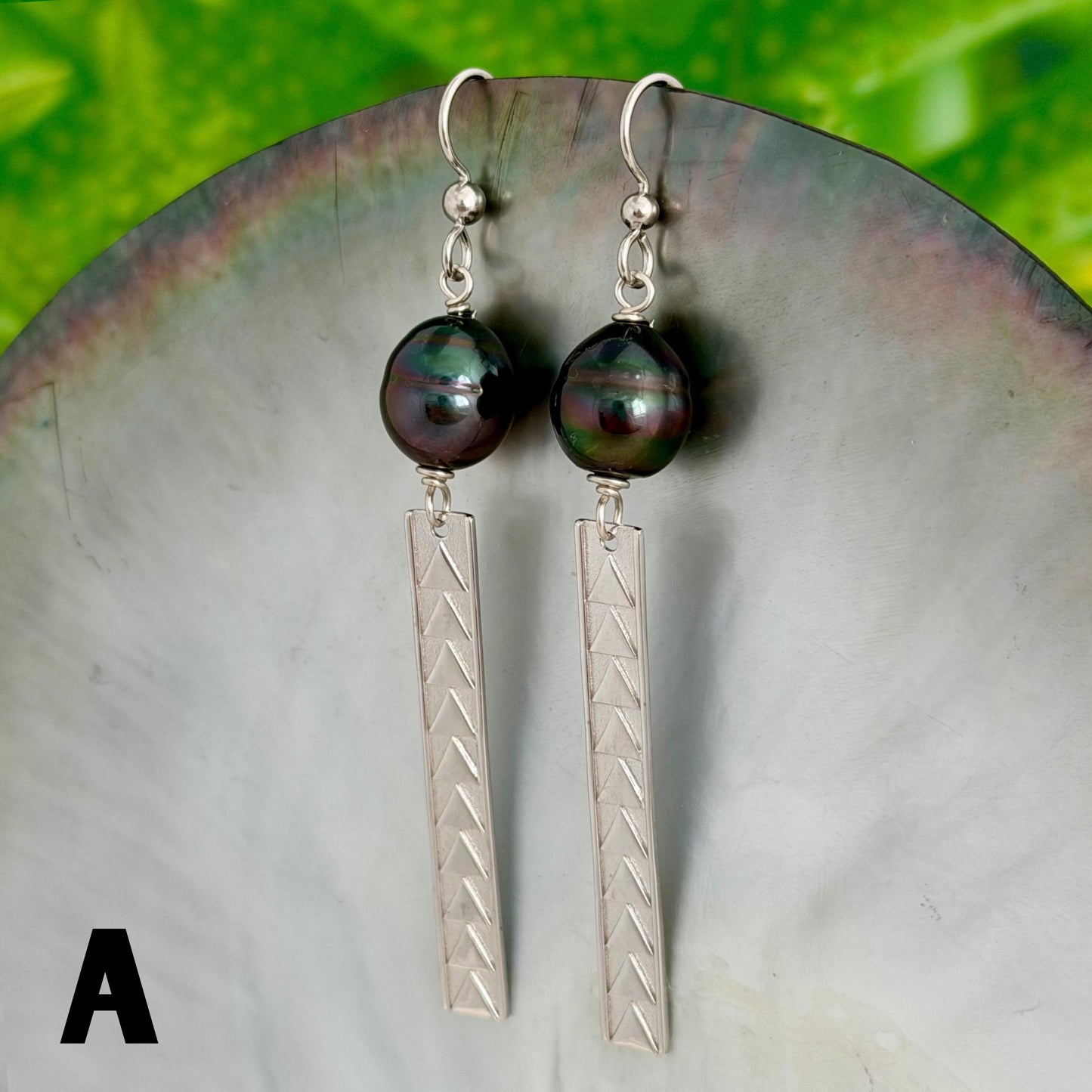 Tahitian Pearl earrings • Silver bar with triangle designs • Polynesian jewelry