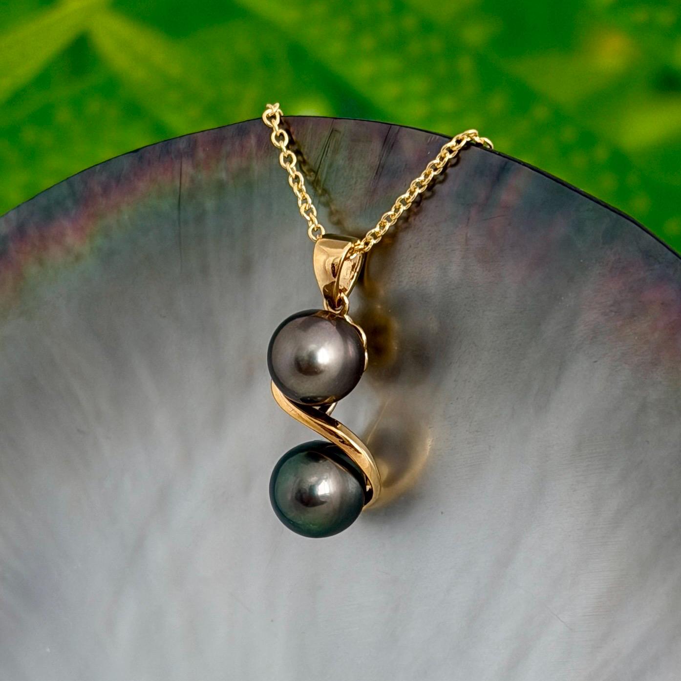 Tahitian Pearl pendant • Pink, Green color • RARE Jewelry • 14k Gold plated