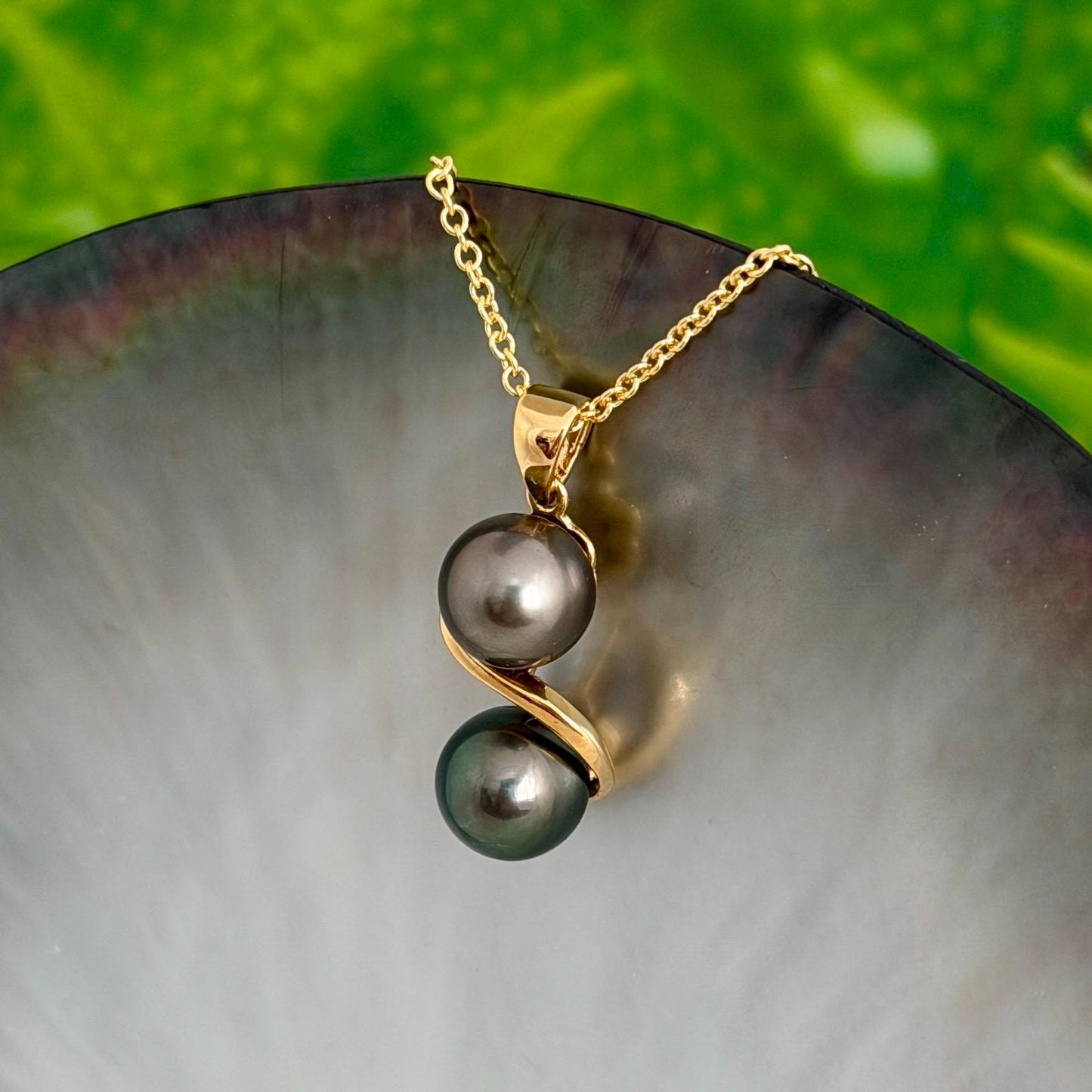Tahitian Pearl pendant • Pink, Green color • RARE Jewelry • 14k Gold plated