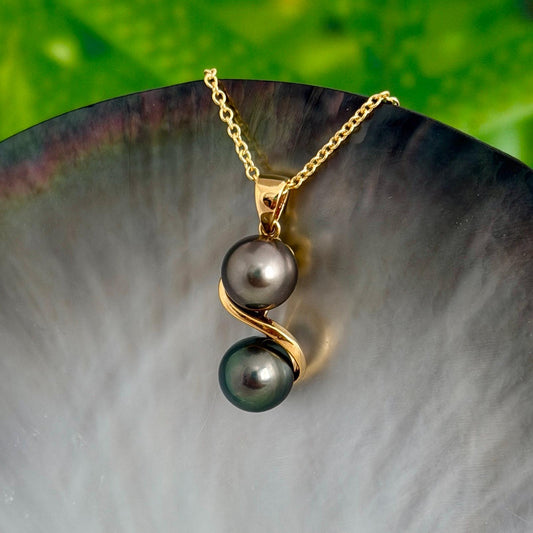 Tahitian pearl pendant ying yang