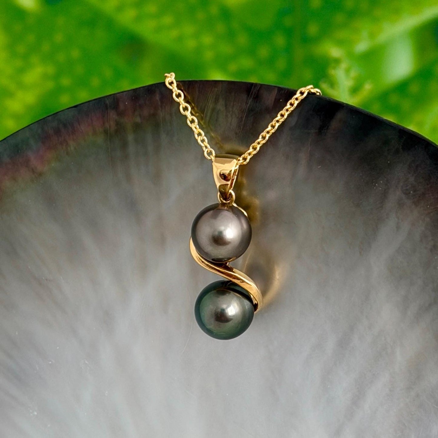 Tahitian Pearl pendant • Pink, Green color • RARE Jewelry • 14k Gold plated