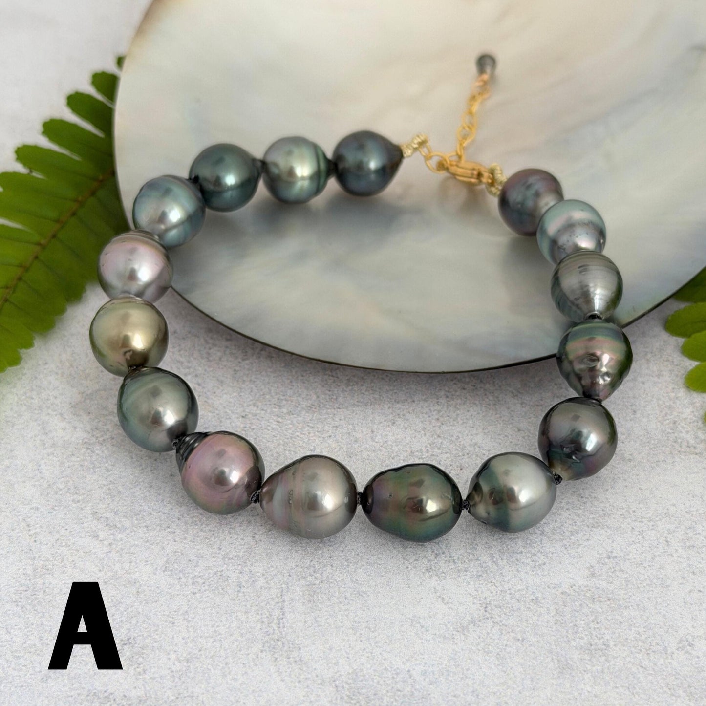 Tahitian Pearl Bracelet • Strand of pearls • Multicolor • luxurious gift