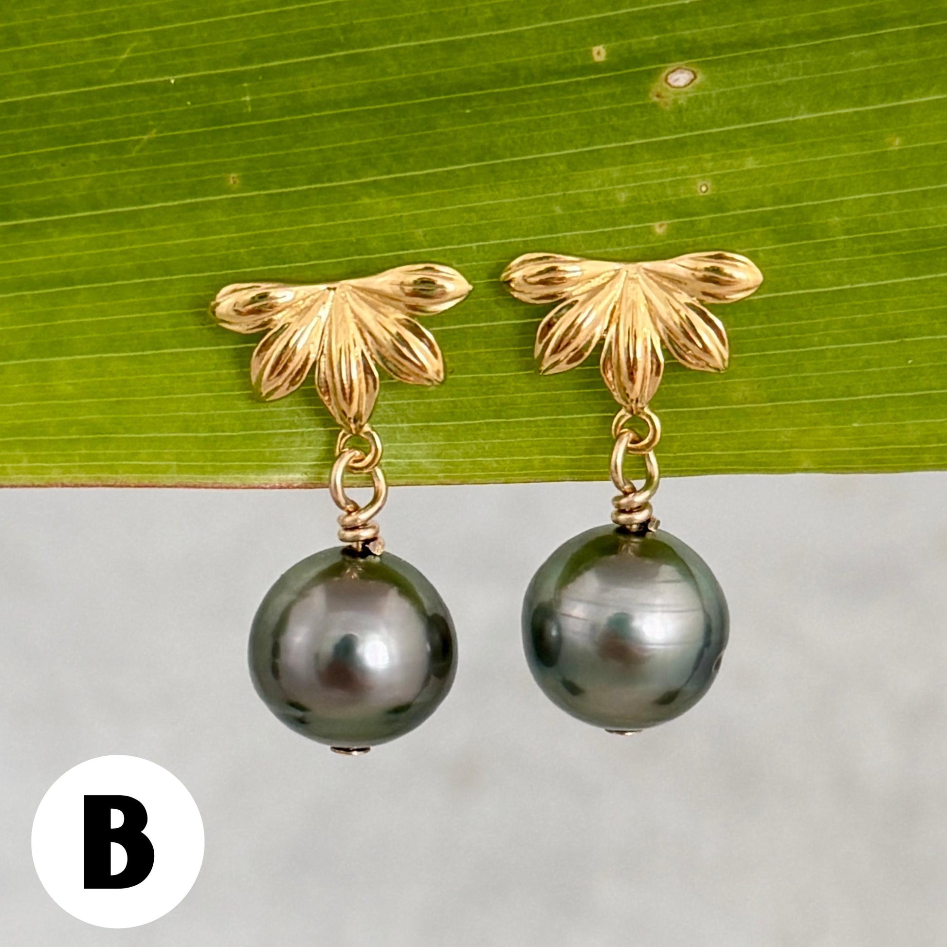 Naupaka Stud Earrings • Tahitian Pearl Drop Earrings • Hawaiian Jewelry in Gold vermeil