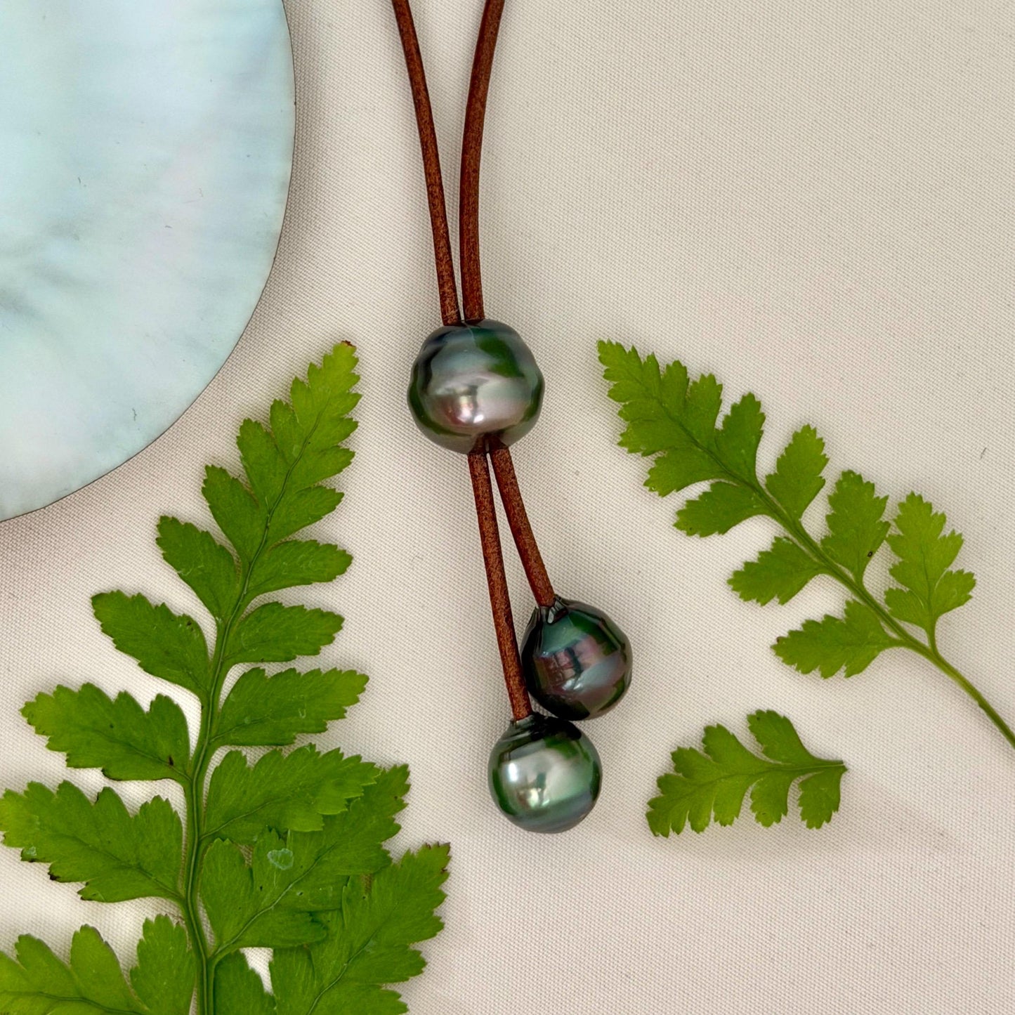 Tahitian Pearl Leather Necklace: Casual Island Jewelry