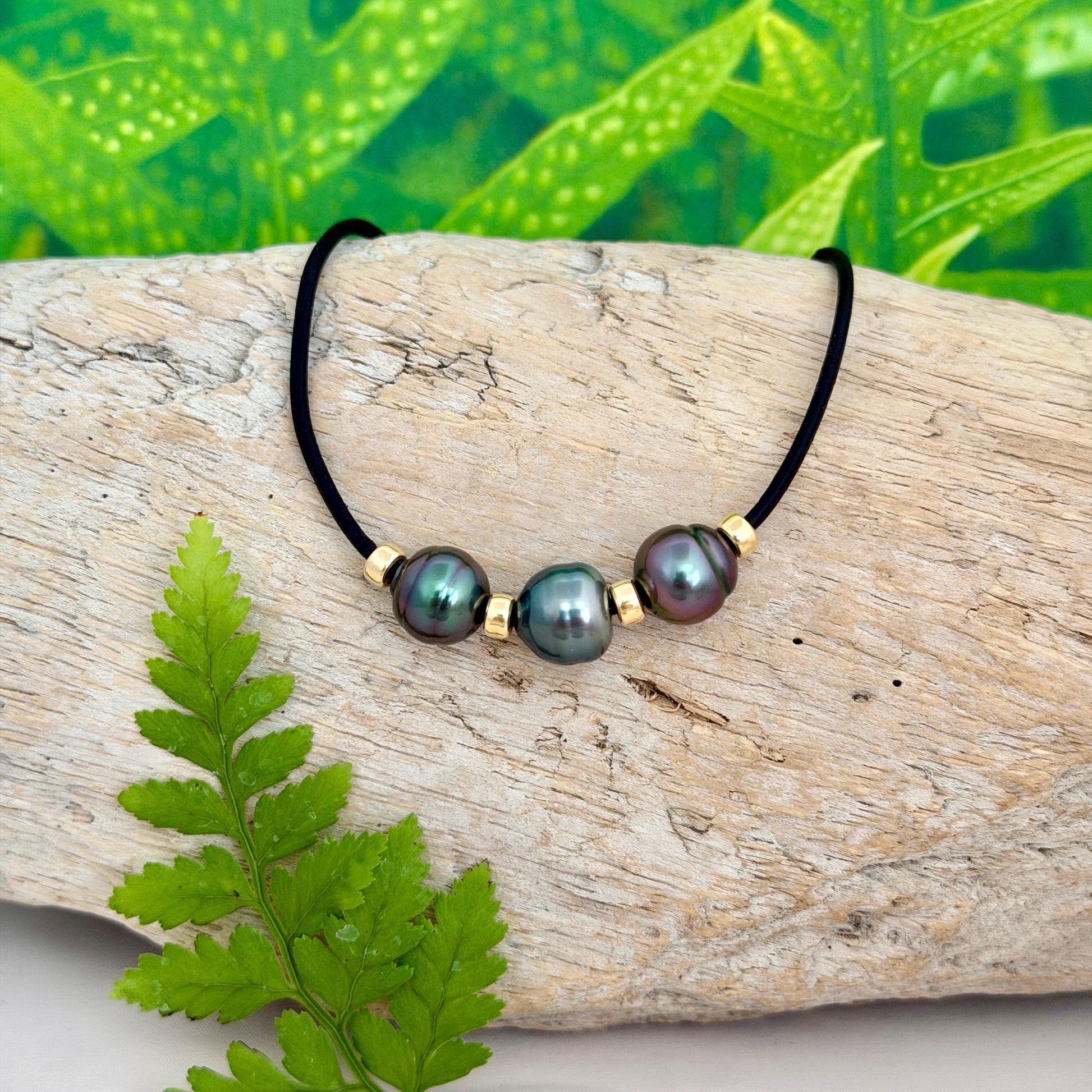 Tahitian pearl leather necklace • Gold bead • black cord jewelry • Triple