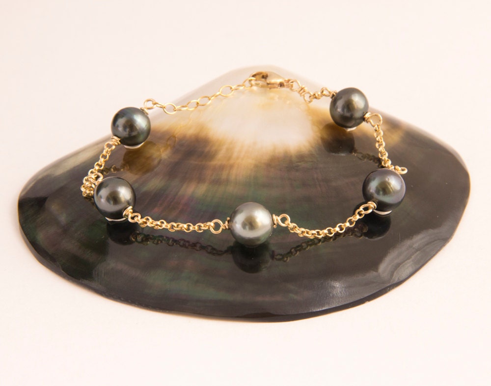 Tahitian Pearl Bracelet with link in Sterling silver or Gold filled