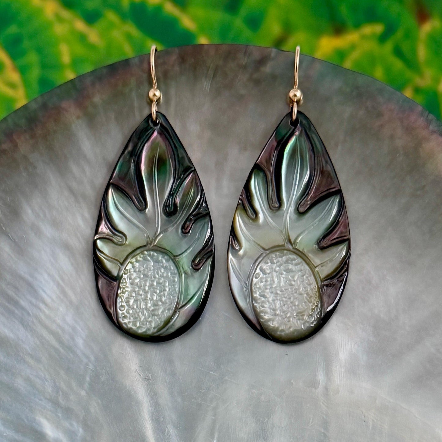 Ulu Earrings • Hawaiian Jewelry • Mother of Pearl shell
