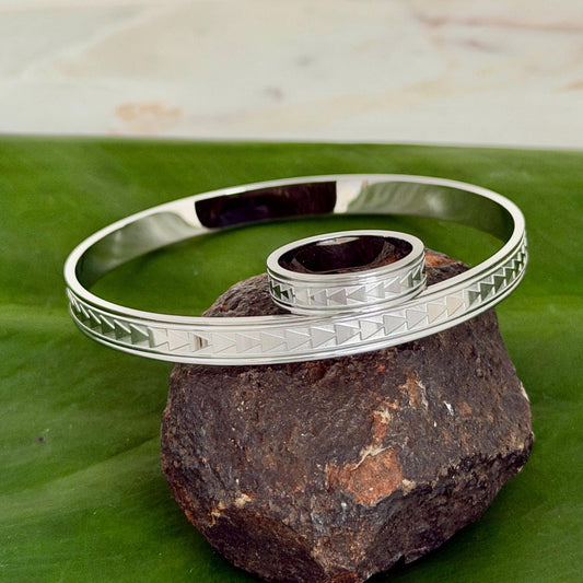 Hawaiian Bangle Bracelet in Stainless Steel – Traditional Triangle Jewelry