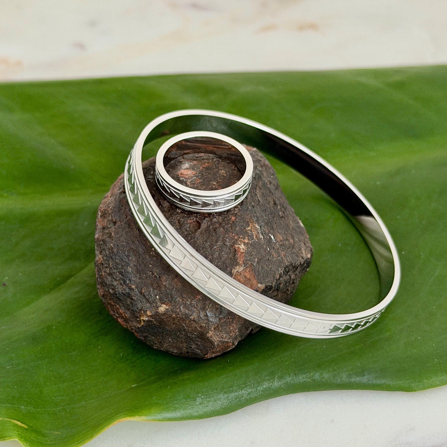 Hawaiian Bangle Bracelet in Stainless Steel – Traditional Triangle Jewelry