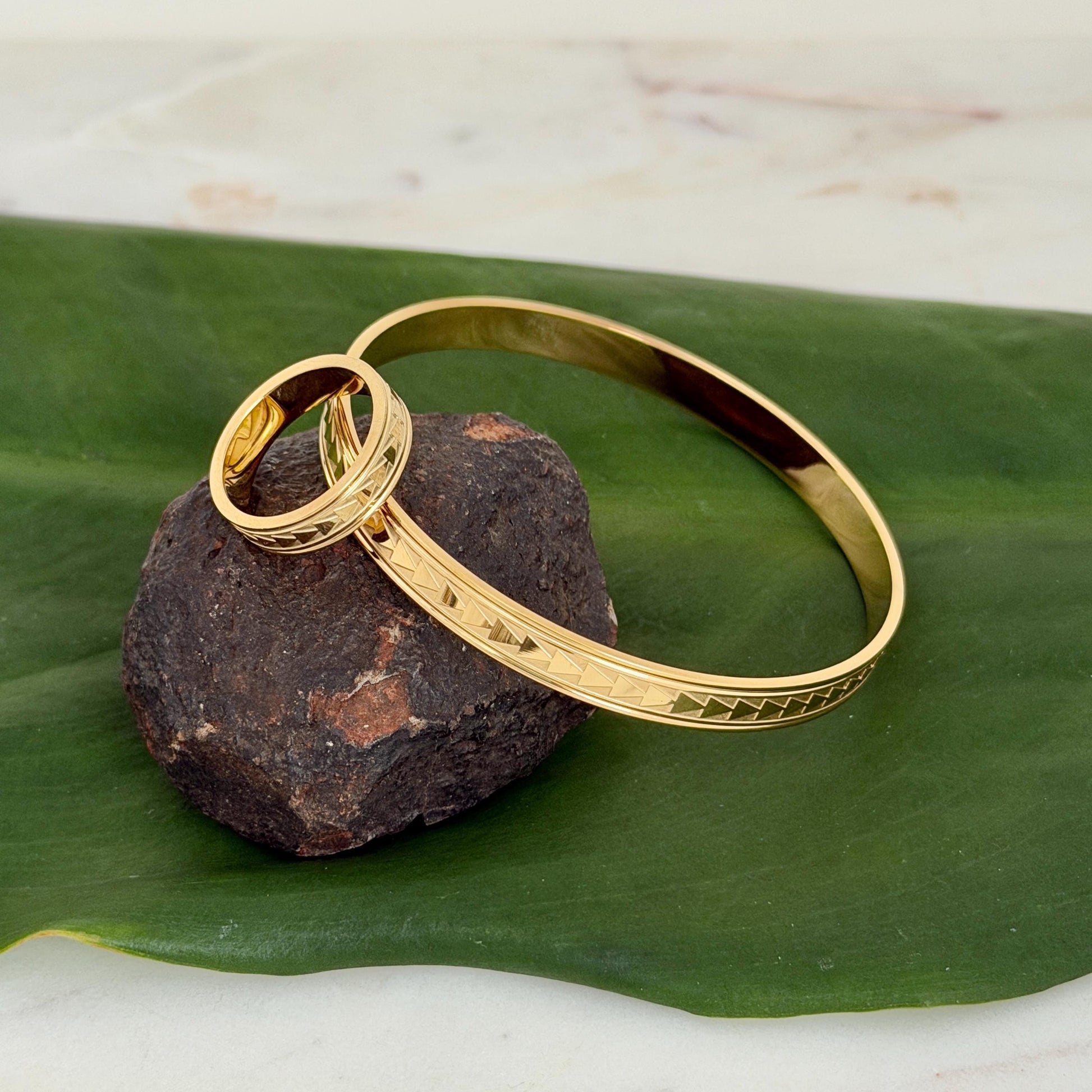 Hawaiian Bangle Bracelet in Stainless Steel – Traditional Triangle Jewelry • 14k Gold PVD
