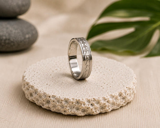 Hawaiian Ring: Unisex Triangle Design • Stainless Steel