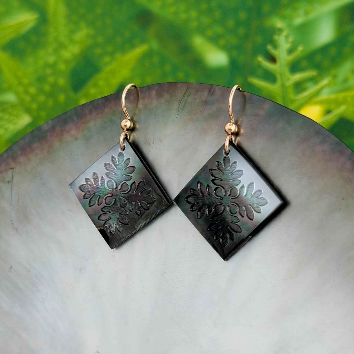Ulu Quilt Earrings • Hawaiian Jewelry • Hand carved Mother of Pearl Shell